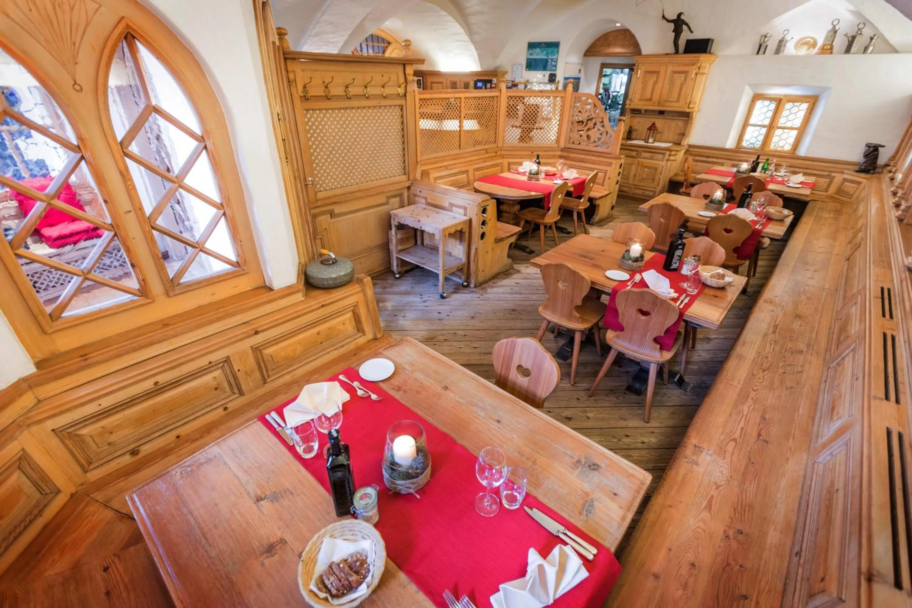 Restaurant/places to eat in Hotel Klarer