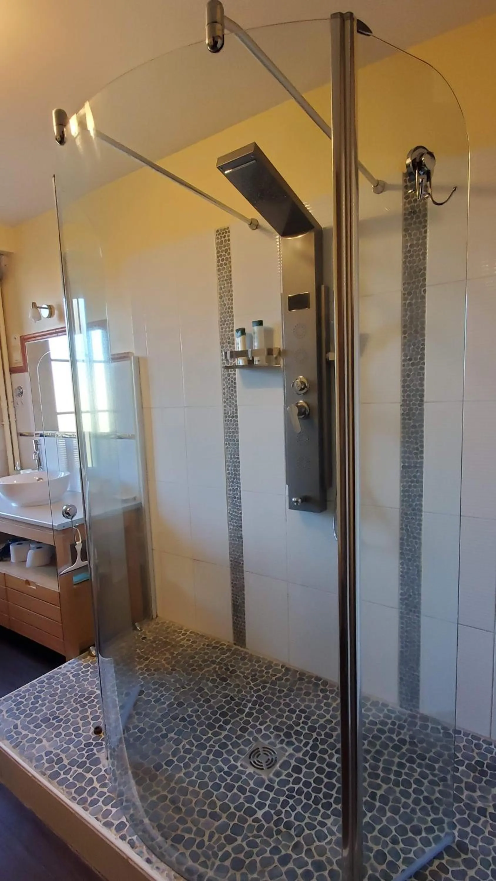 Shower in La Rossignolerie - La familiale Vigneronne