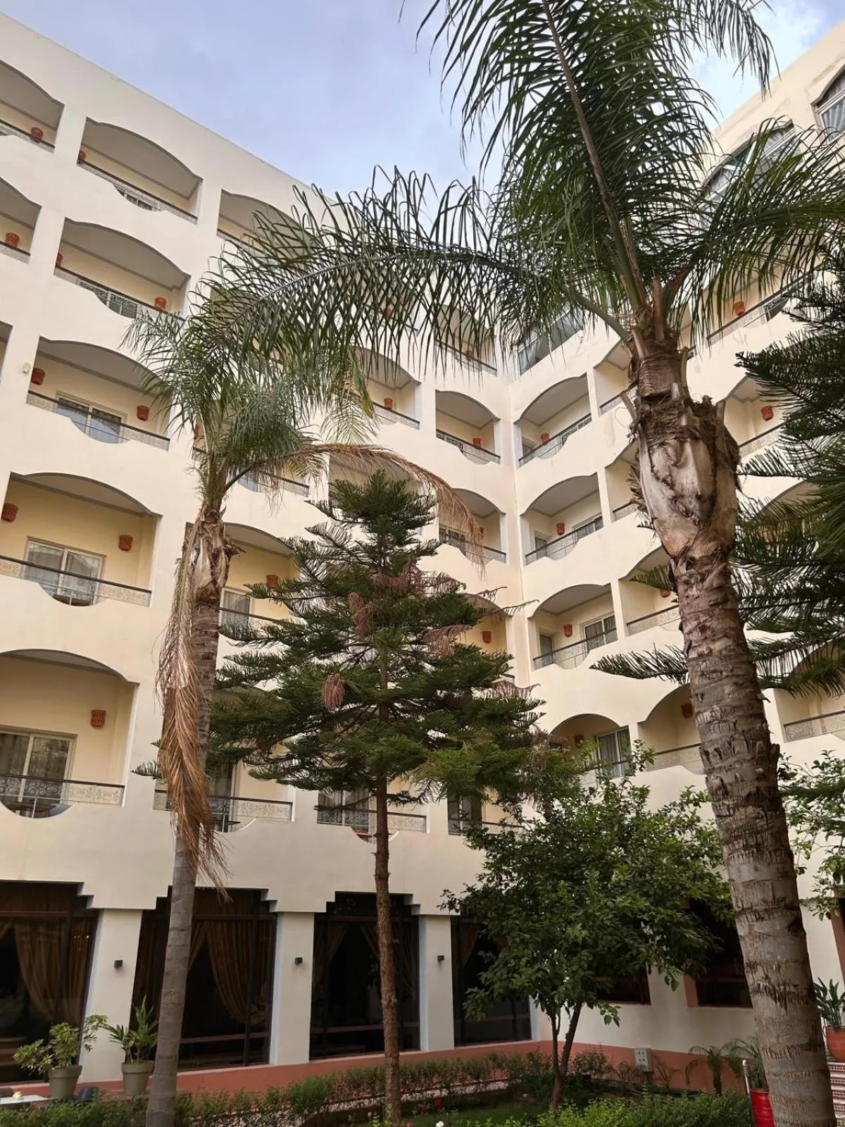 Property building in Zalagh Parc Palace