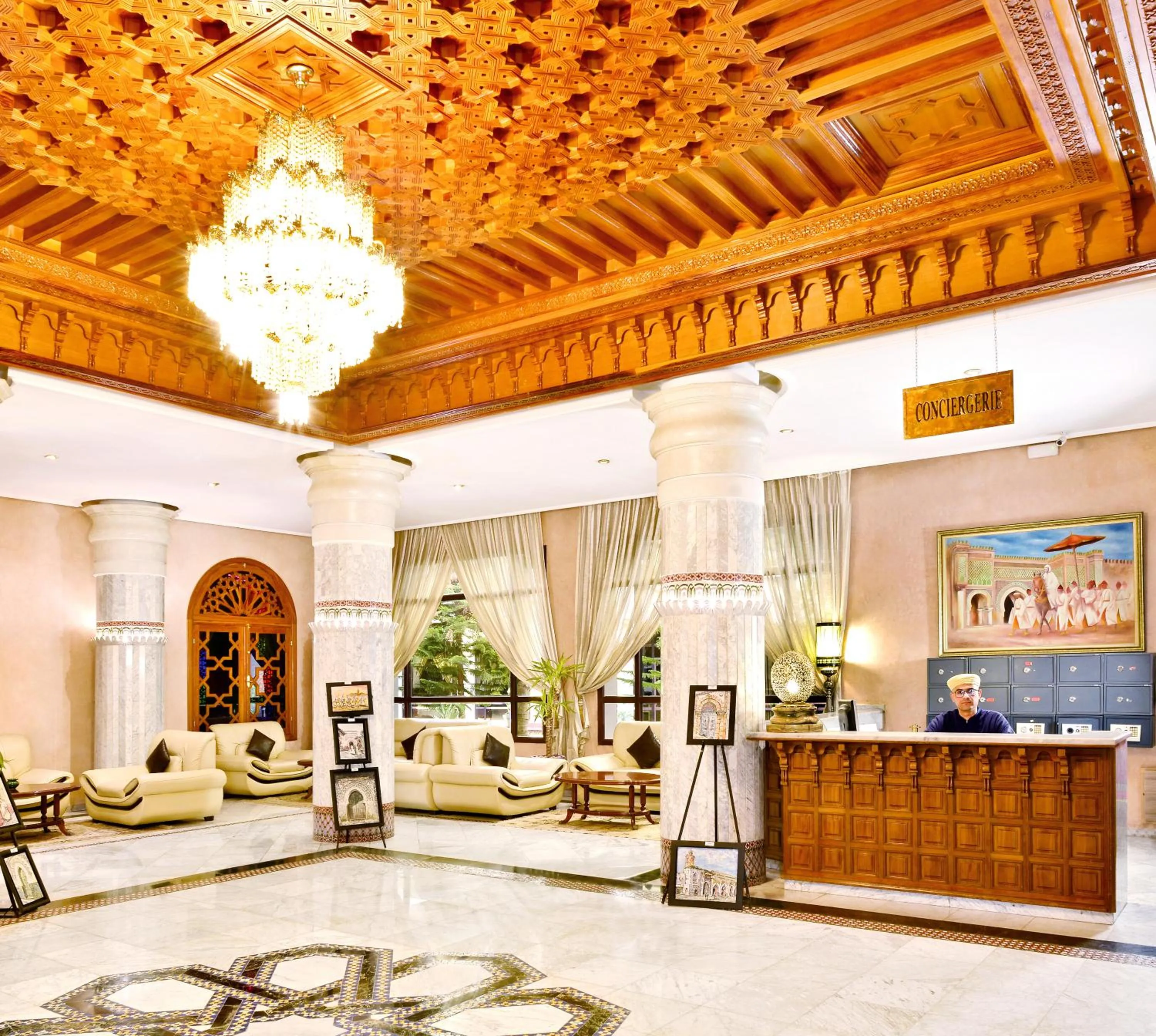 concierge in Zalagh Parc Palace