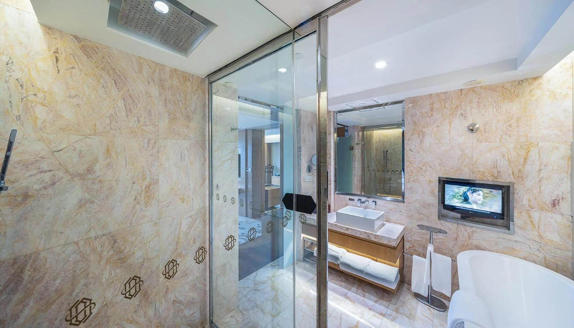 Bathroom in Galaxy minyoun Chengdu Hotel