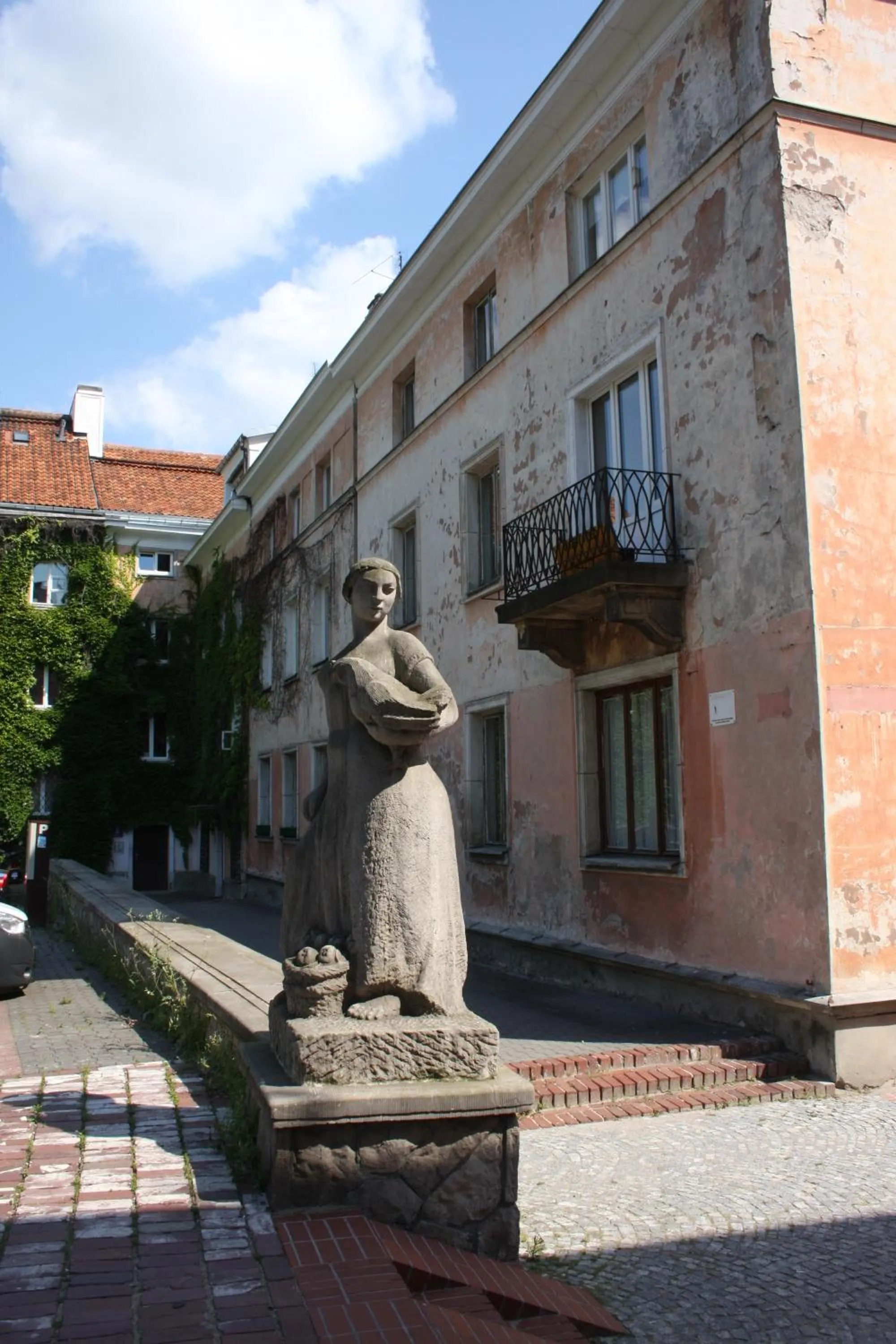 Nearby landmark in MARIENSZTAT - SWAN2