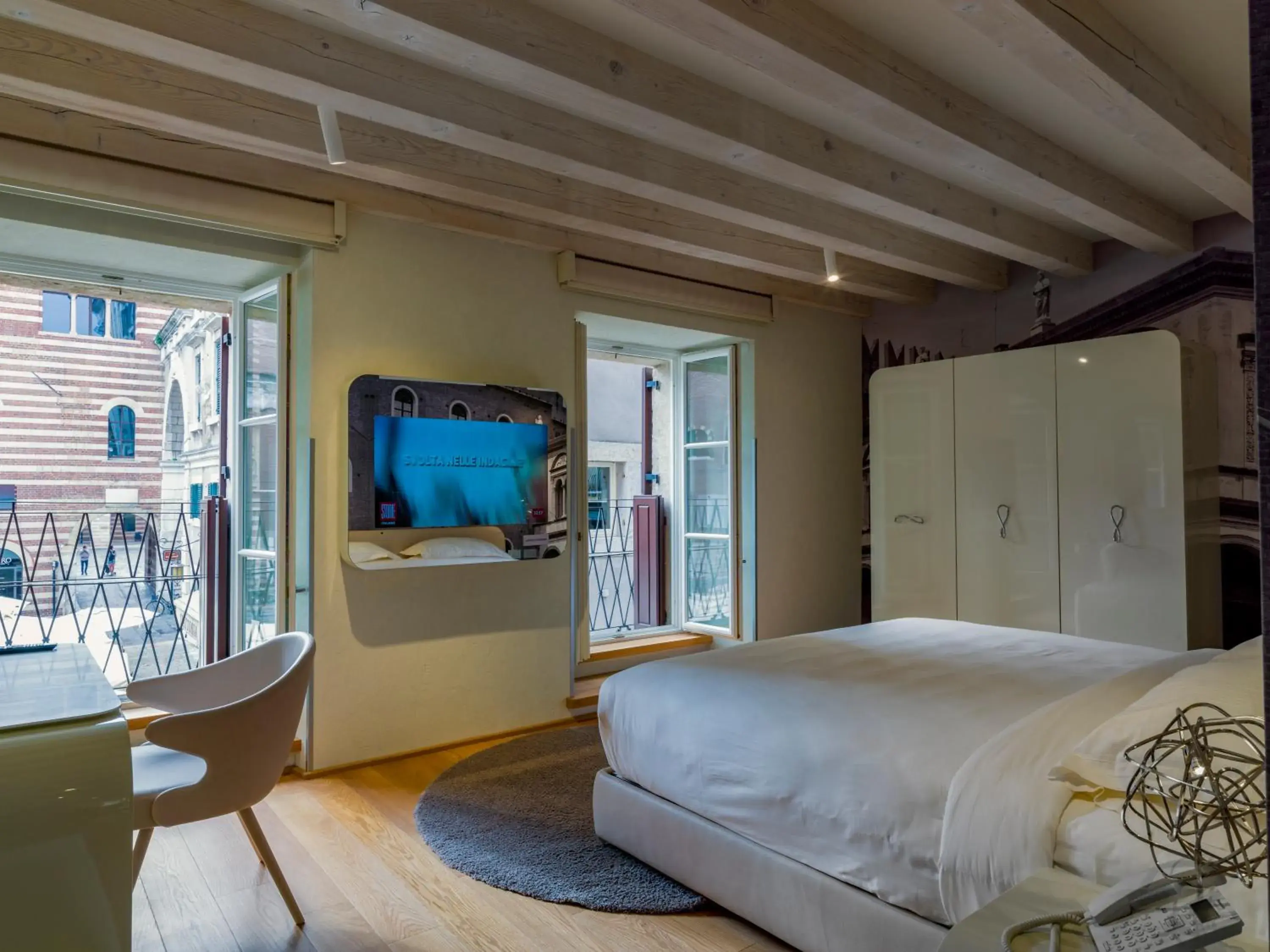 Deluxe One-Bedroom Apartment with View in Lords of Verona Luxury Apartments Deluxe One-Bedroom Apartment with View in Lords of Verona Luxury Apartments