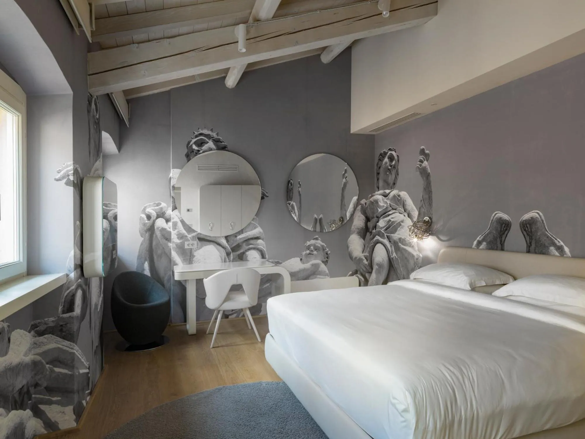 Bedroom, Bed in Lords of Verona Luxury Apartments