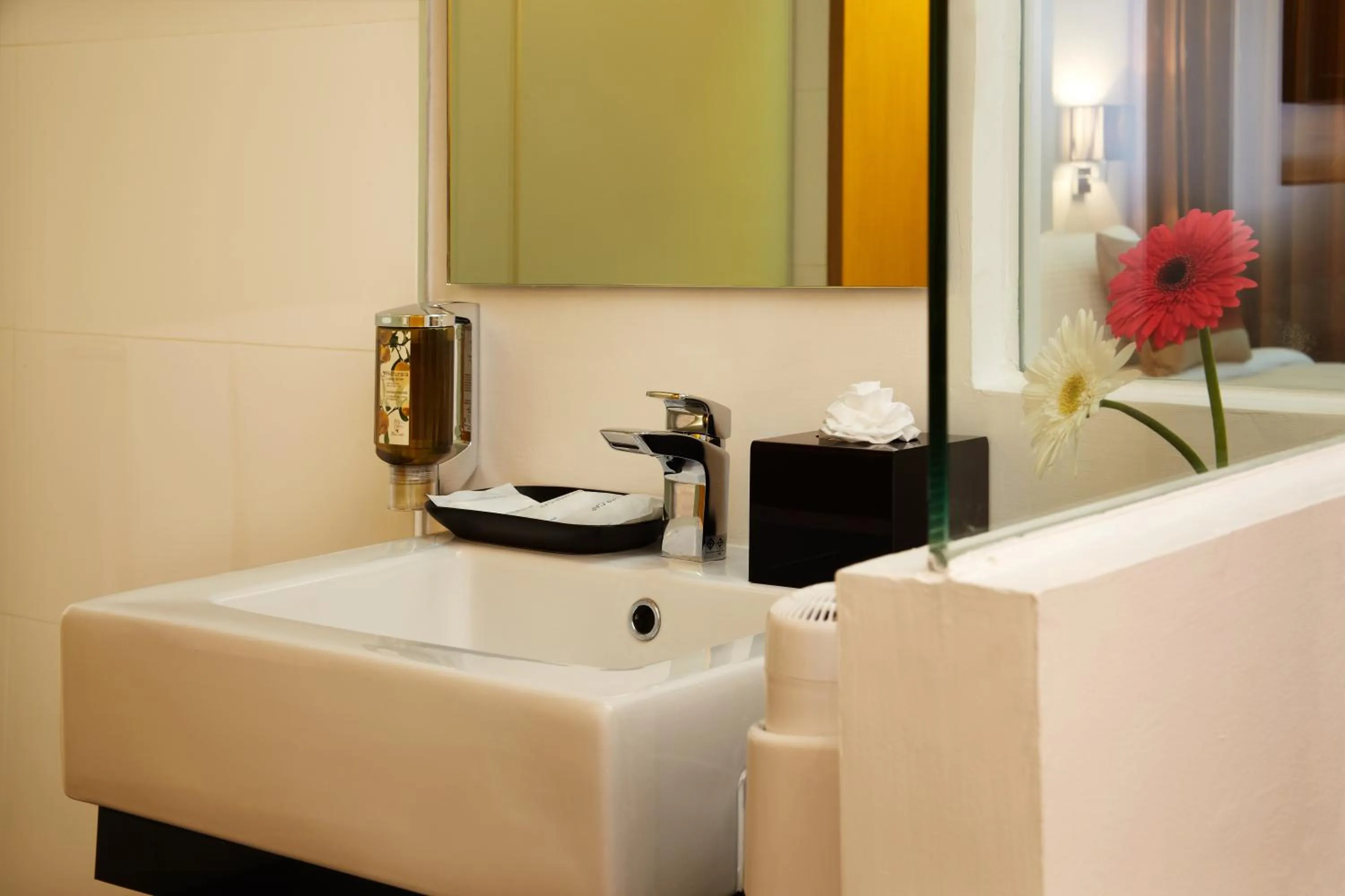 Bathroom in Citypoint Hotel