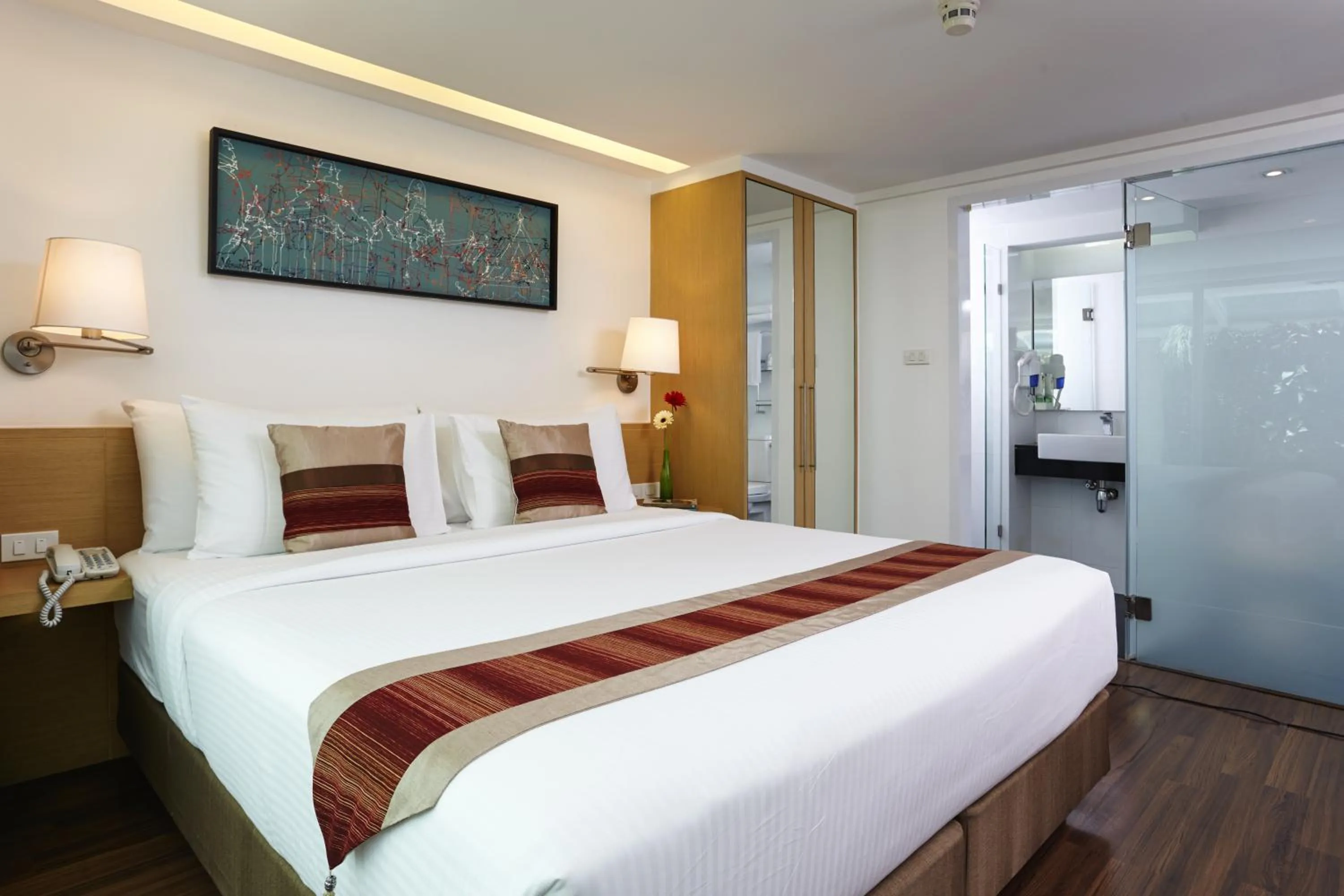 Photo of the whole room, Bed in Citypoint Hotel