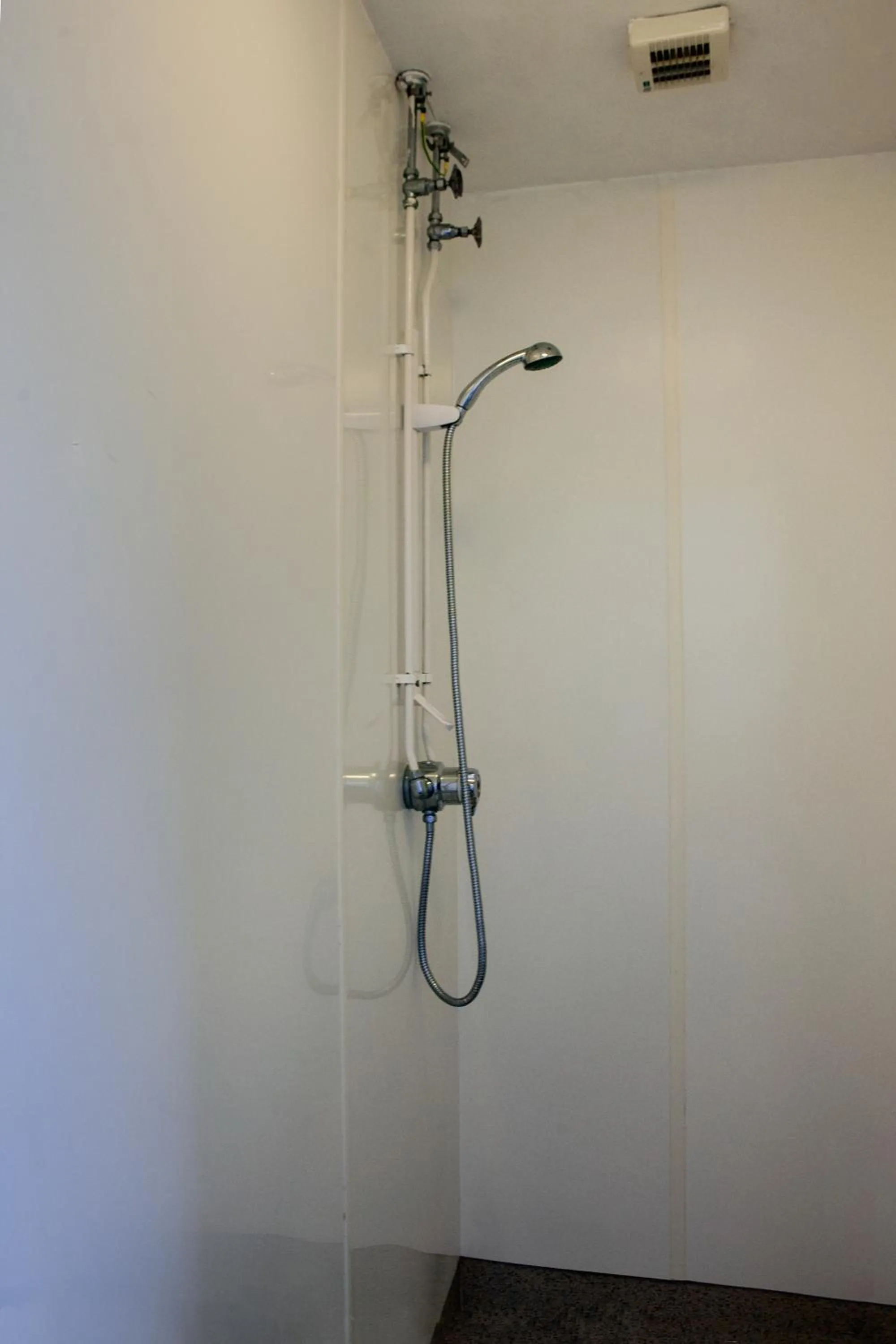 Shower in YHA Broad Haven