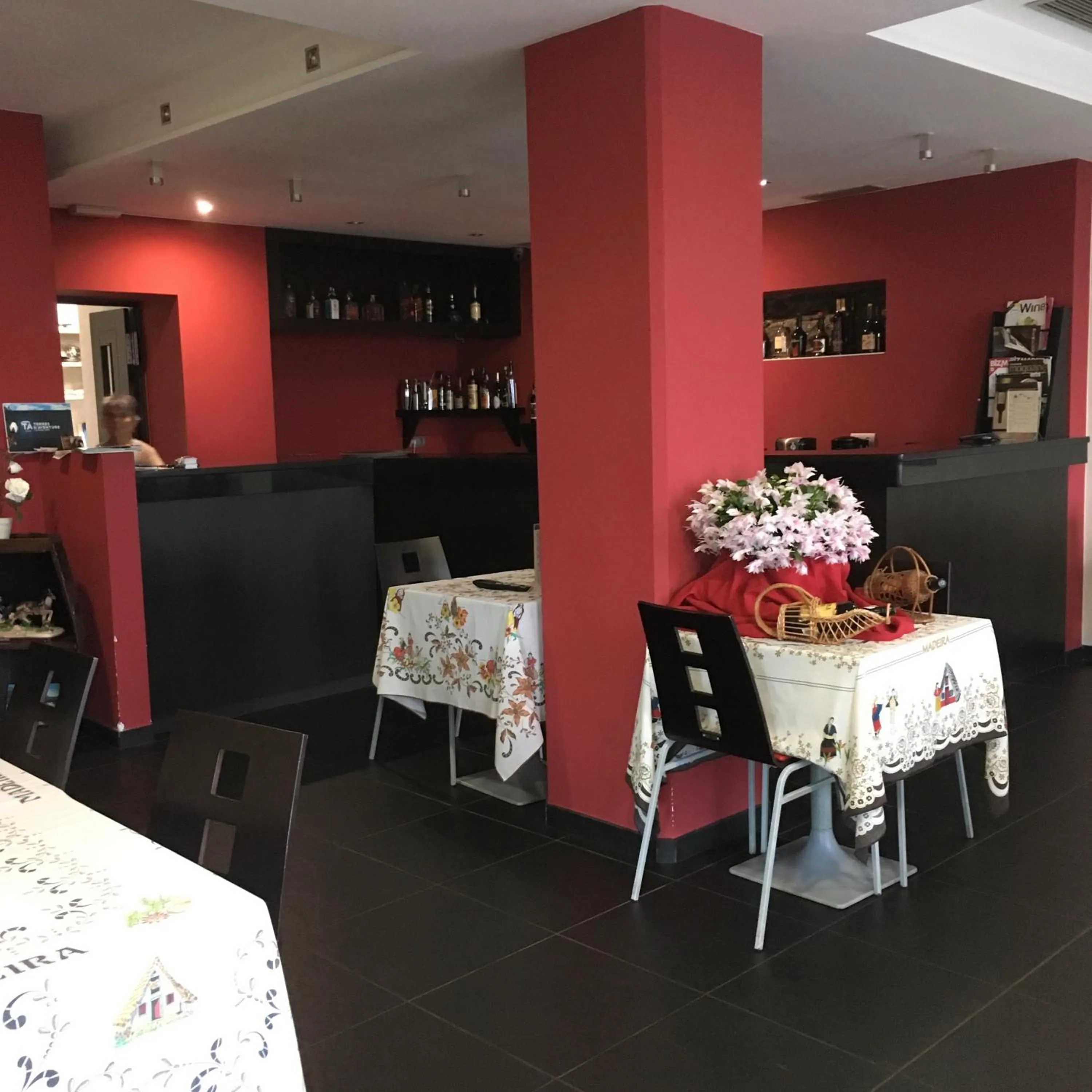 Restaurant/places to eat in Casa do Til