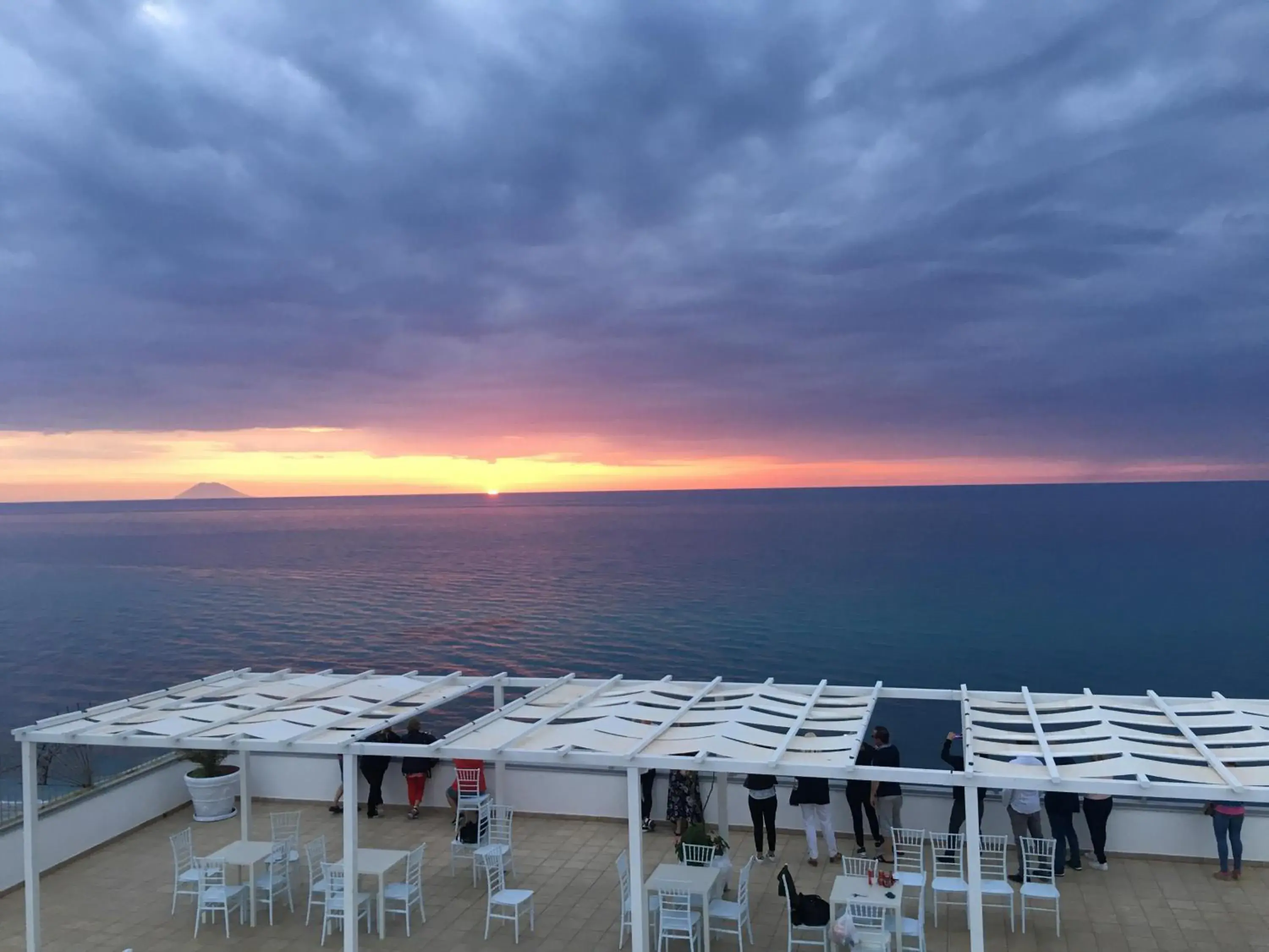 Double Room with Balcony and Sea View in La Porta del Mare Double Room with Balcony and Sea View in La Porta del Mare