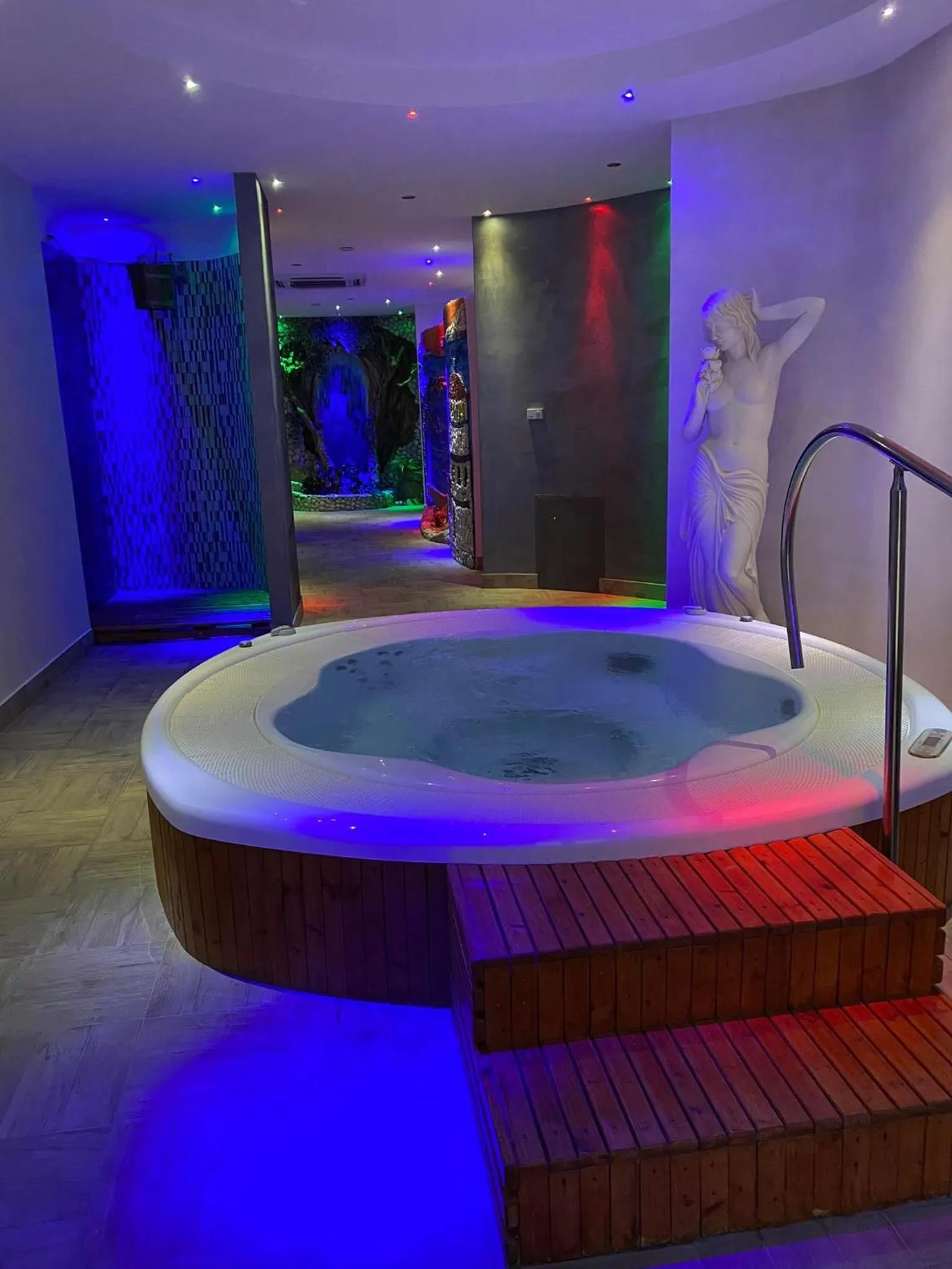 Hot Tub in La Porta del Mare