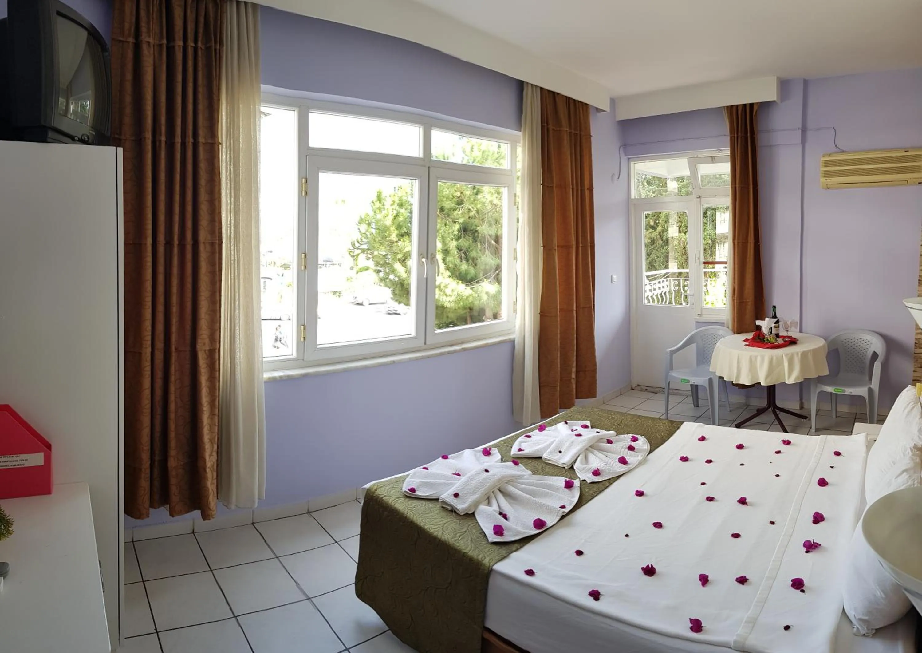 Photo of the whole room, Bed in Resitalya Hotel