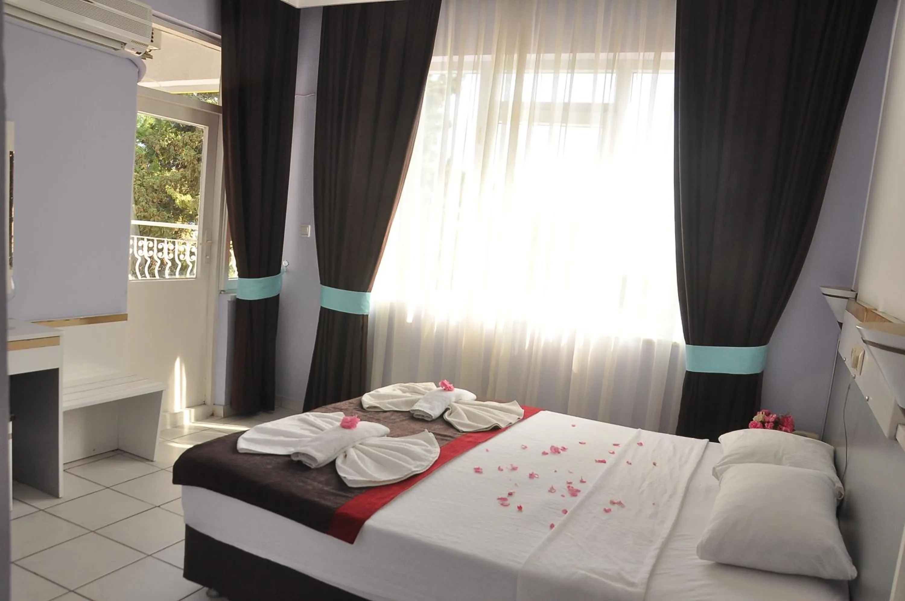 Bed in Resitalya Hotel
