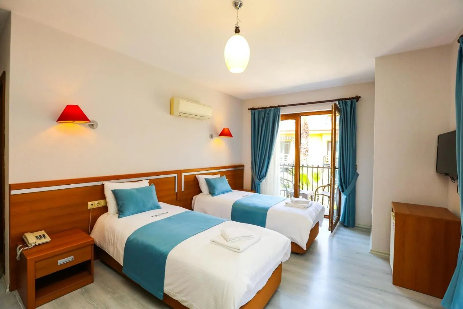 Bed in Gocek Unlu Hotel