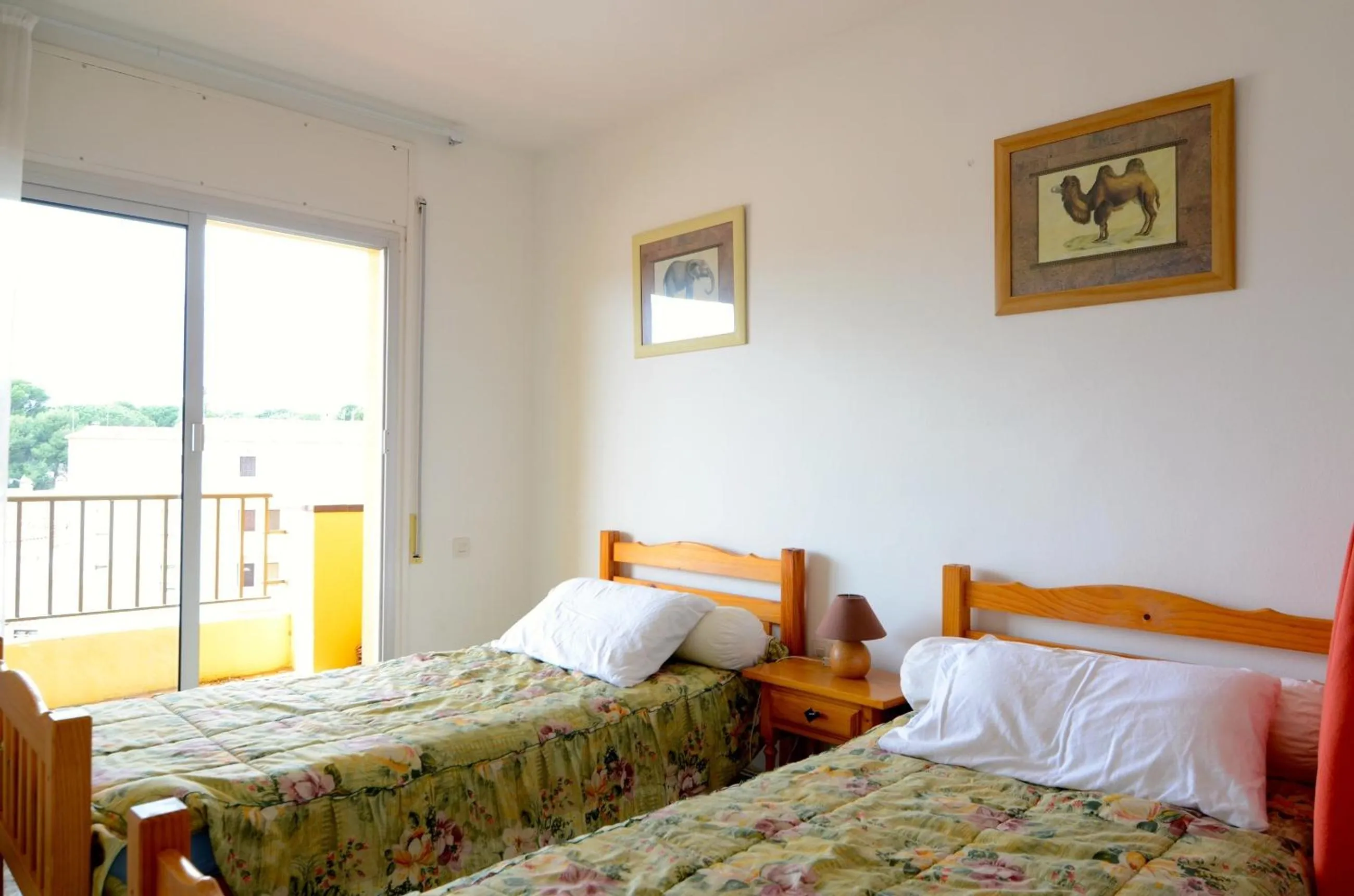 Bedroom in MAR BLAU L'ESCALA