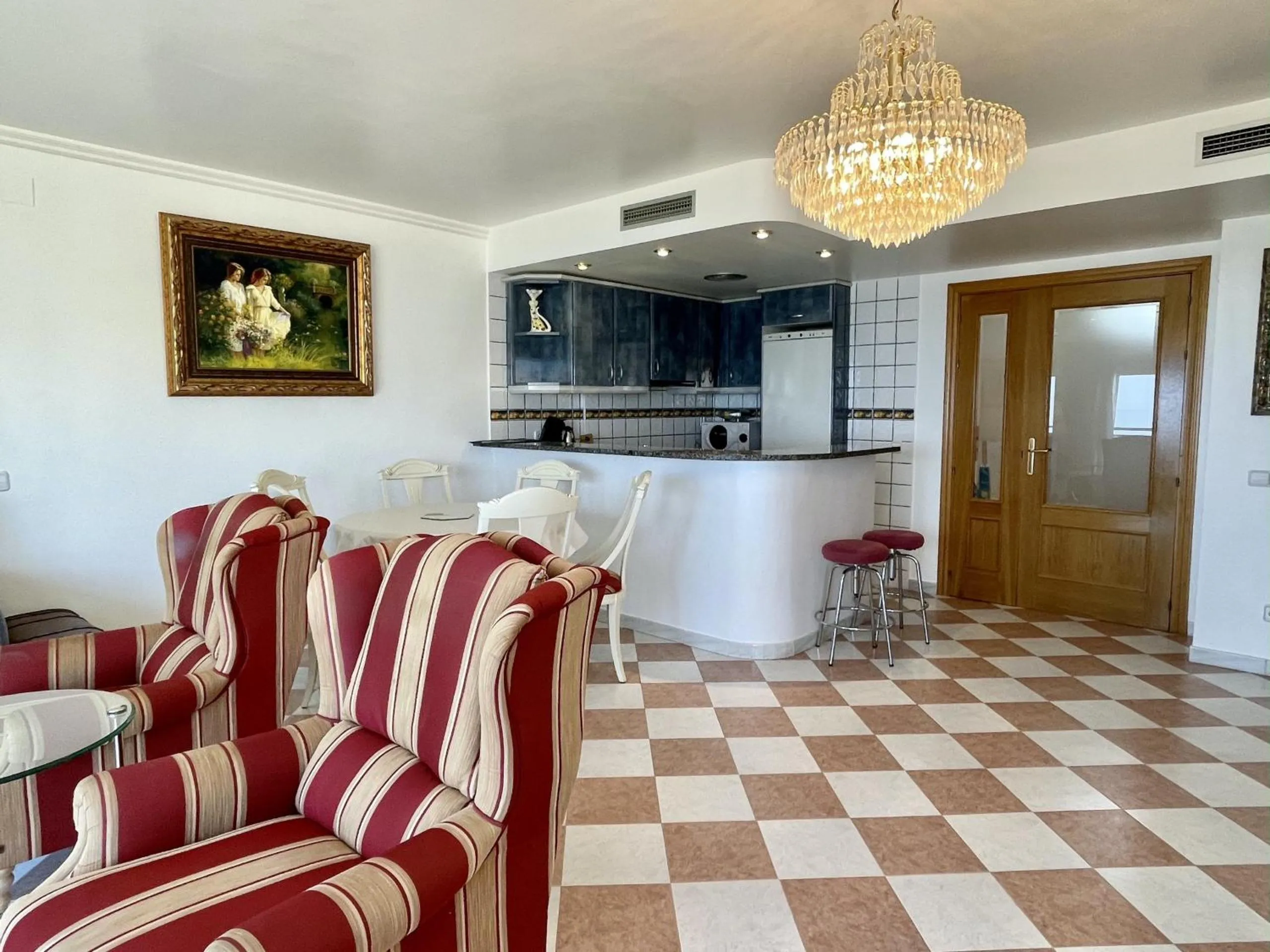 Communal lounge/ TV room in Margarida