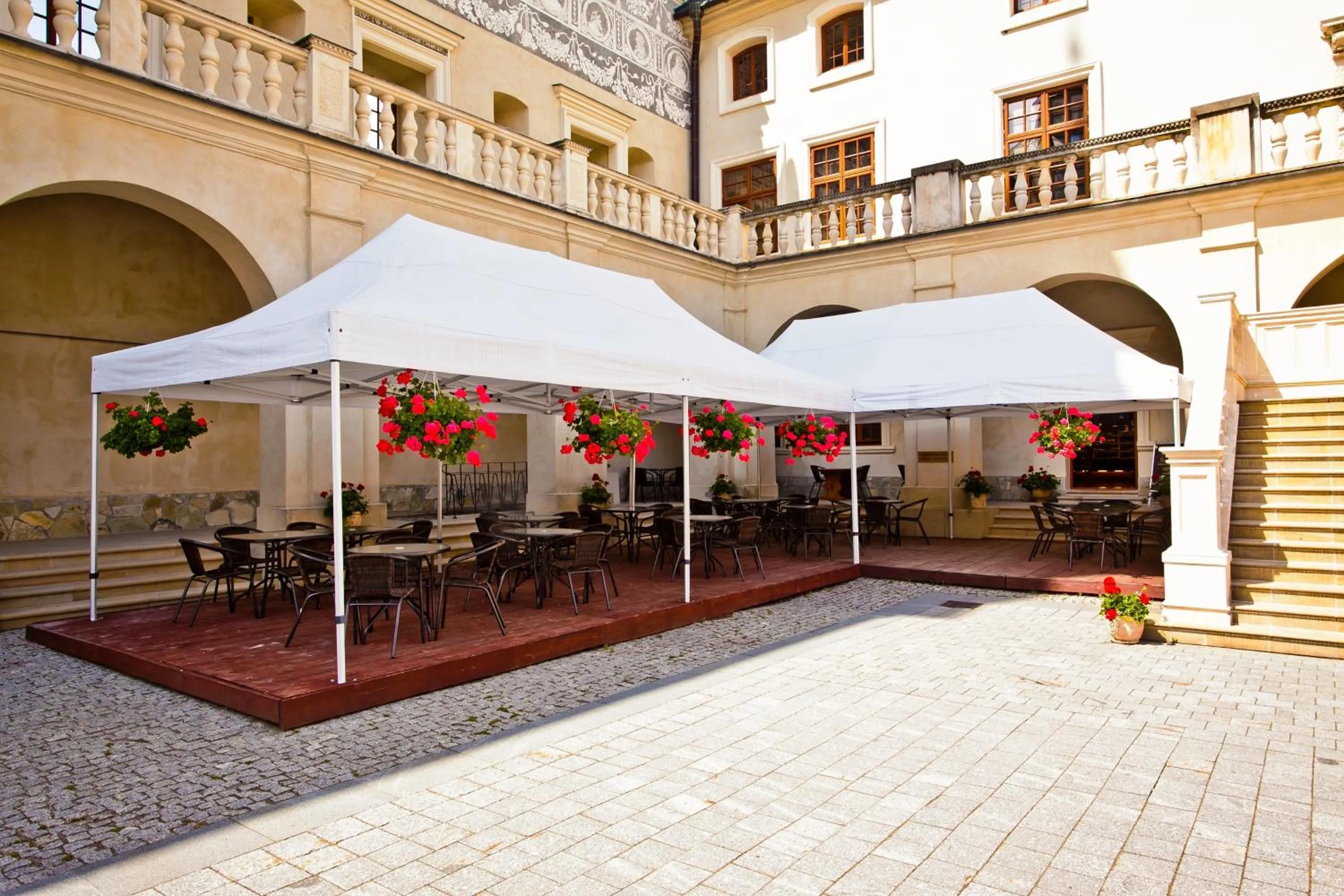 Restaurant/places to eat in Zamek w Krasiczynie