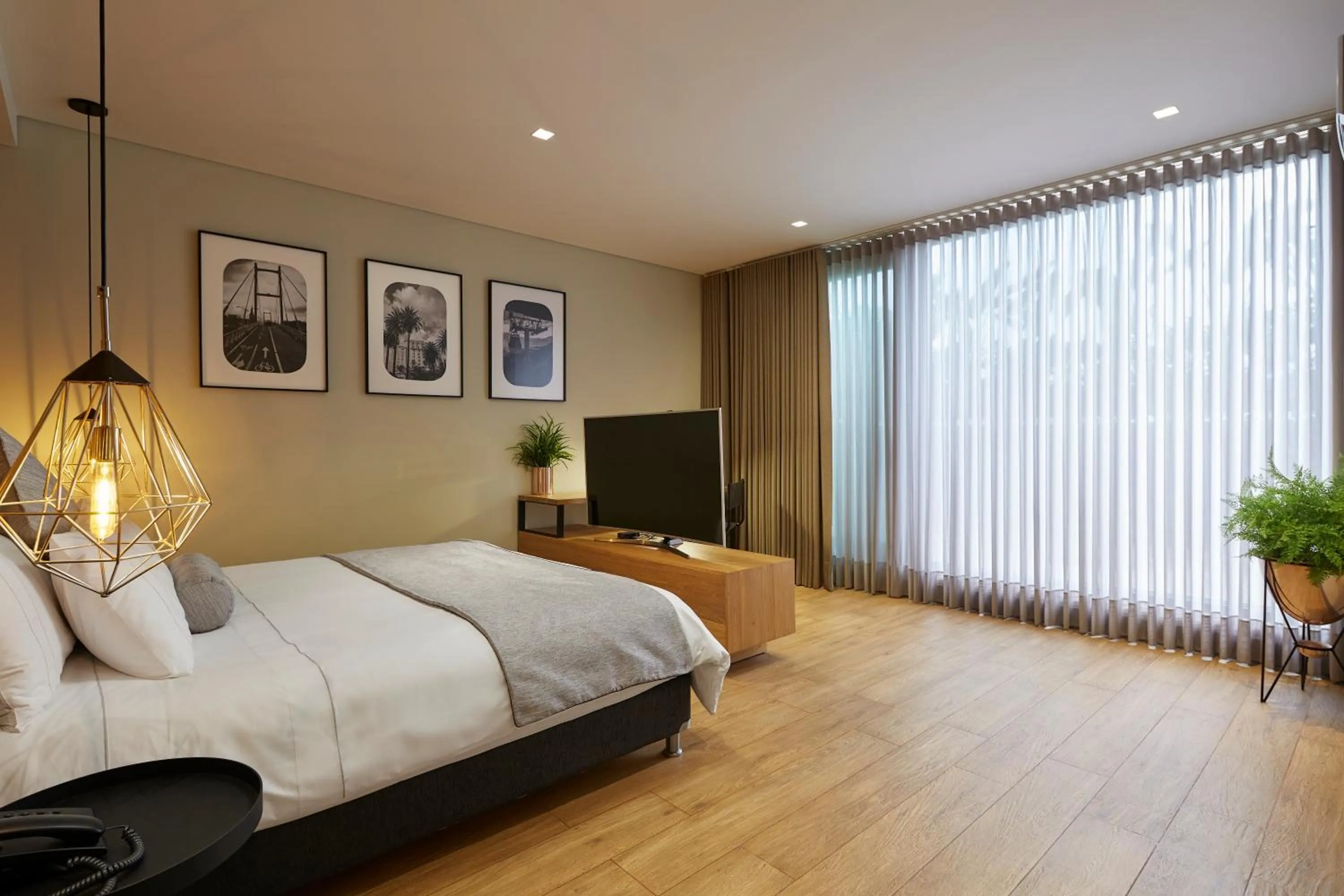 Photo of the whole room, Bed in 14 Urban Hotel