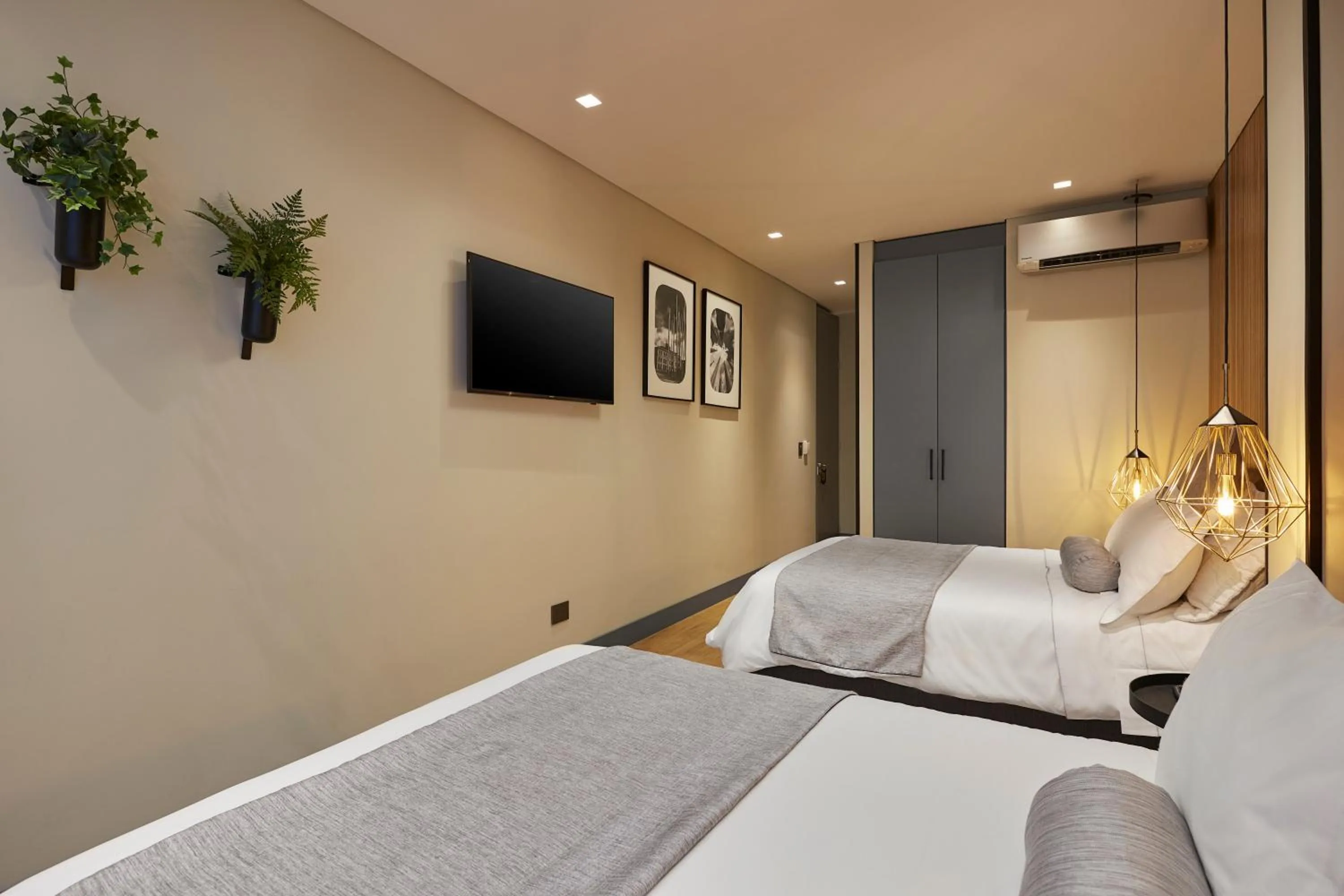 Bed in 14 Urban Hotel