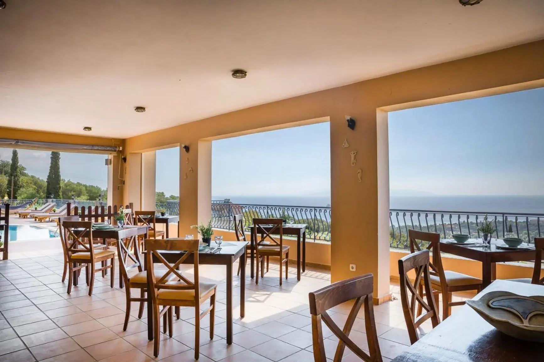 Restaurant/places to eat in Diana Studios Restaurant/places to eat in Diana Studios