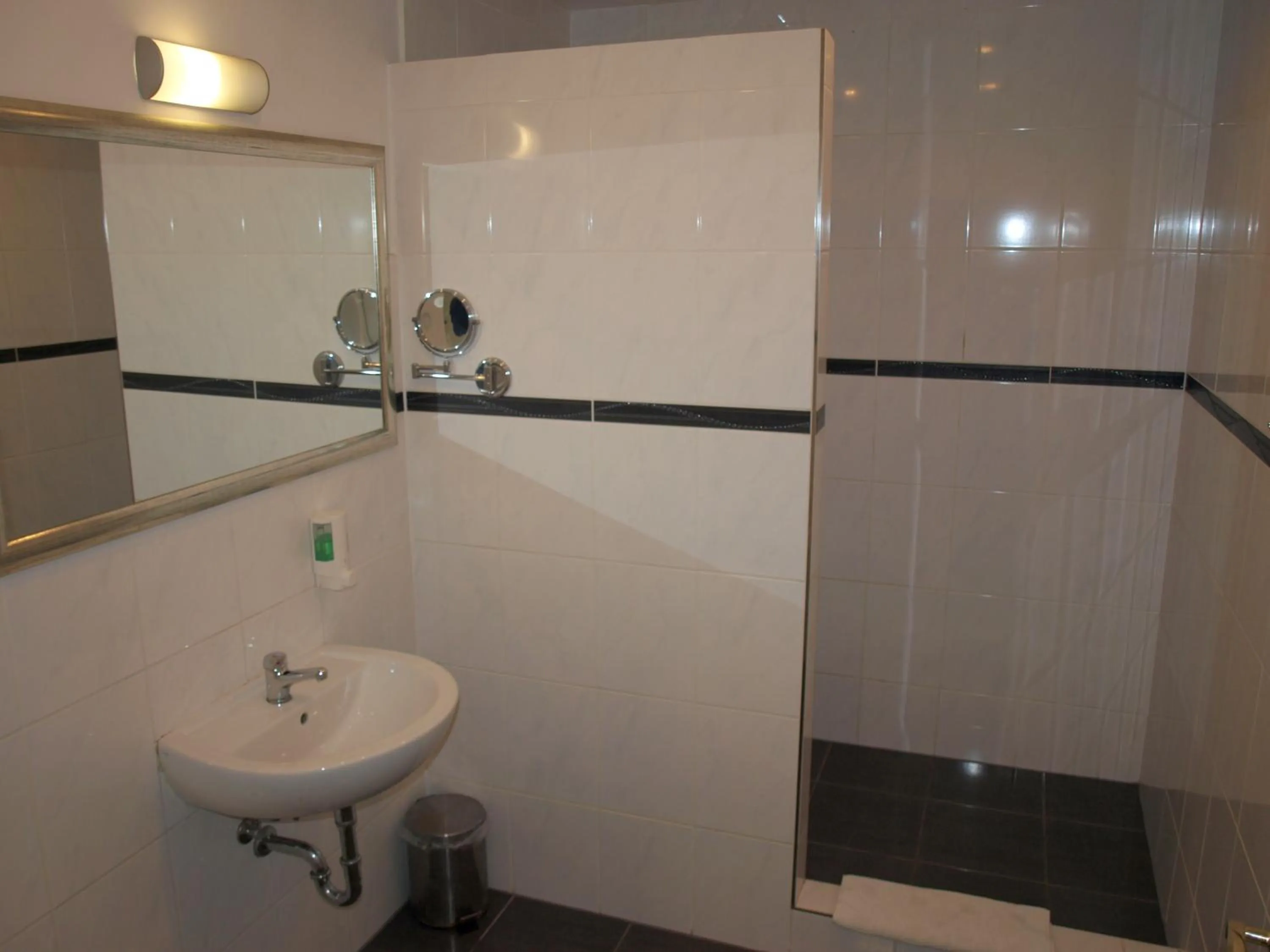 Bathroom in Pension Village