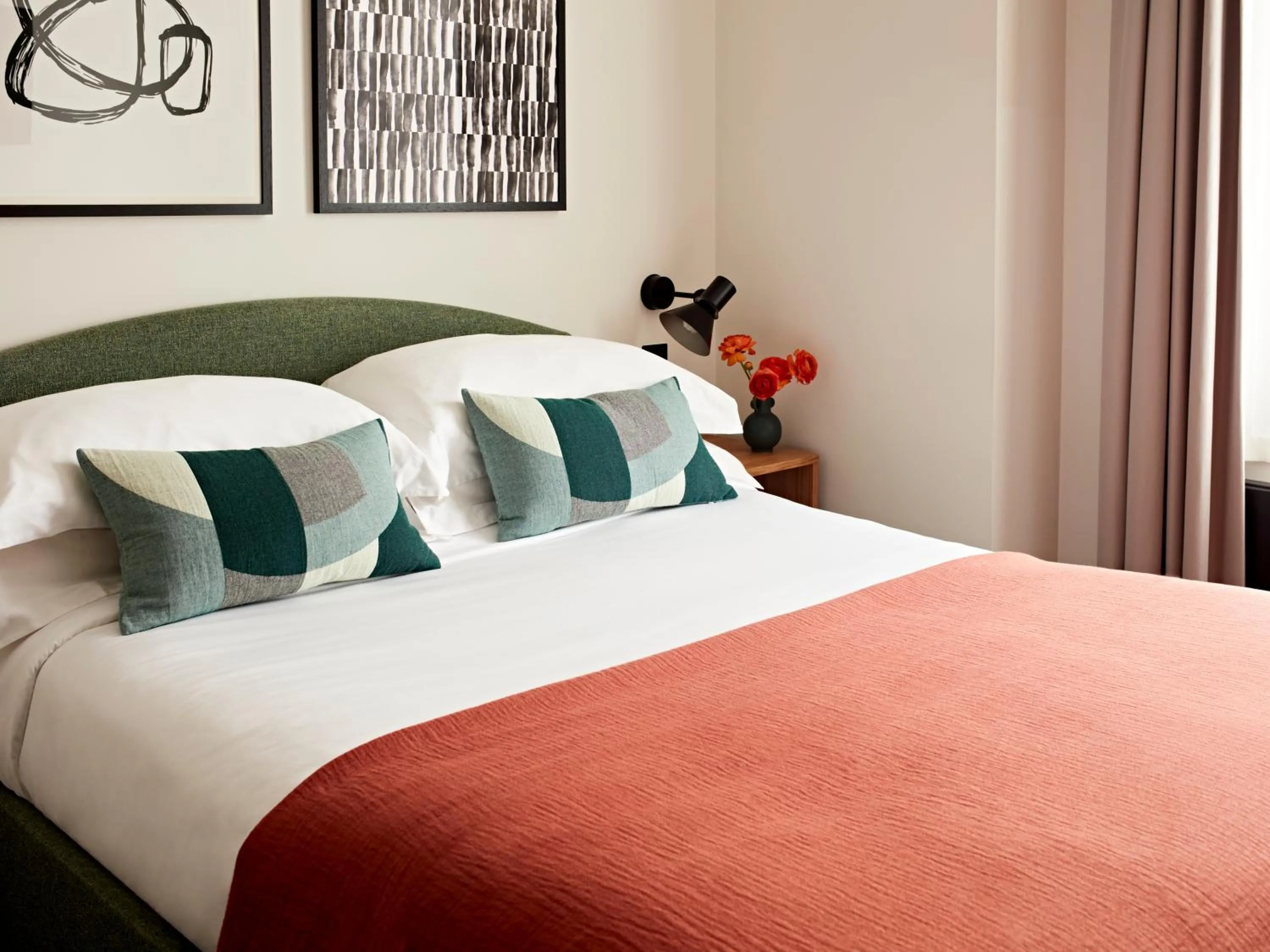 Bedroom, Bed in Numa London Bloomsbury