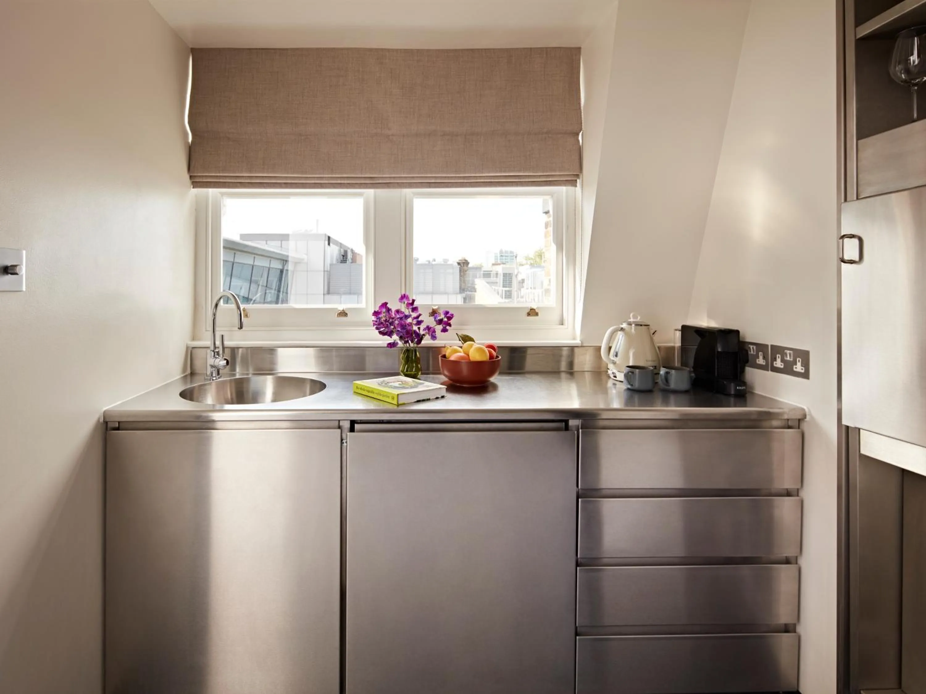 Kitchen or kitchenette in Numa London Bloomsbury
