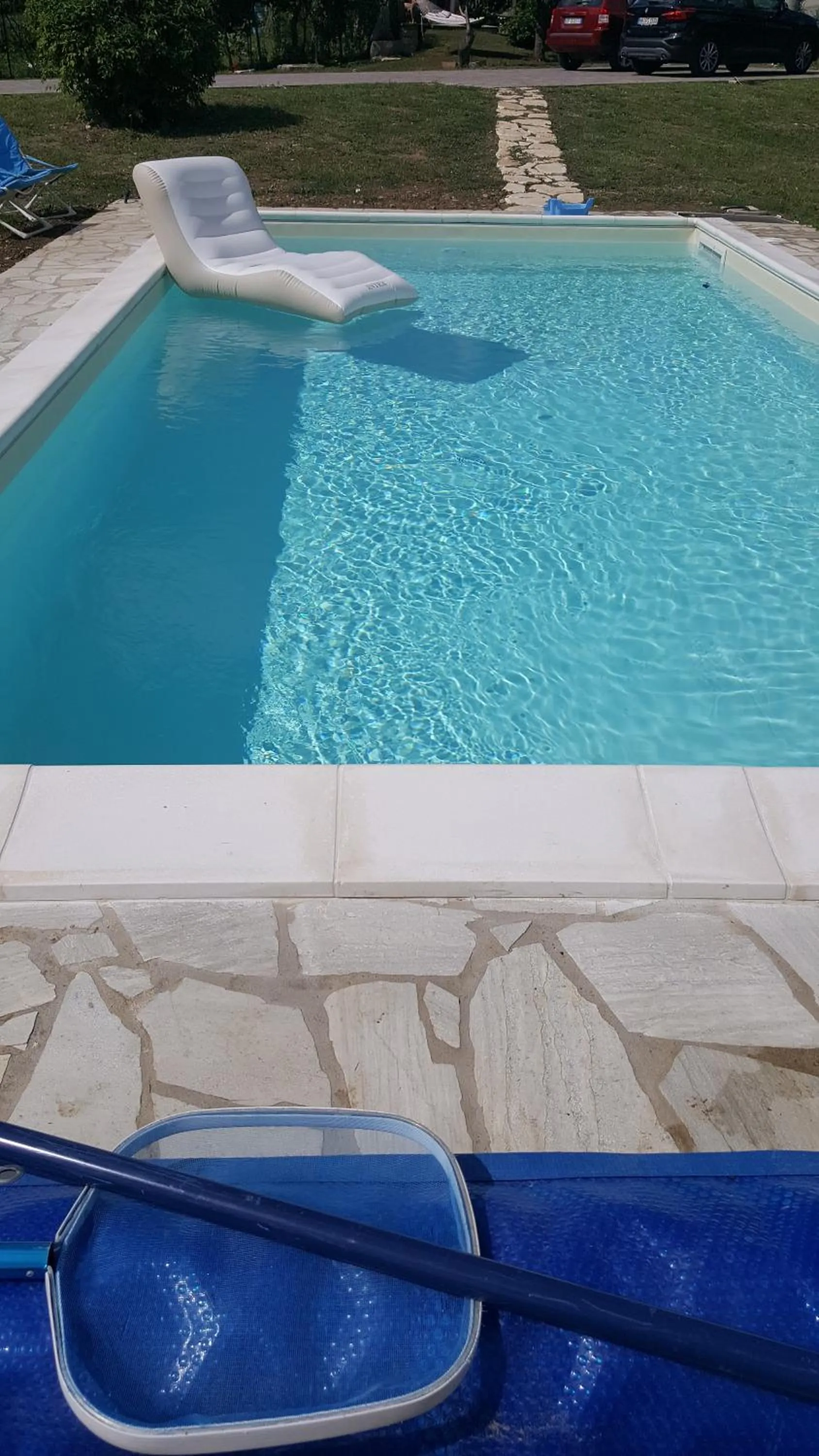 Swimming pool in B&B Le Peschiere