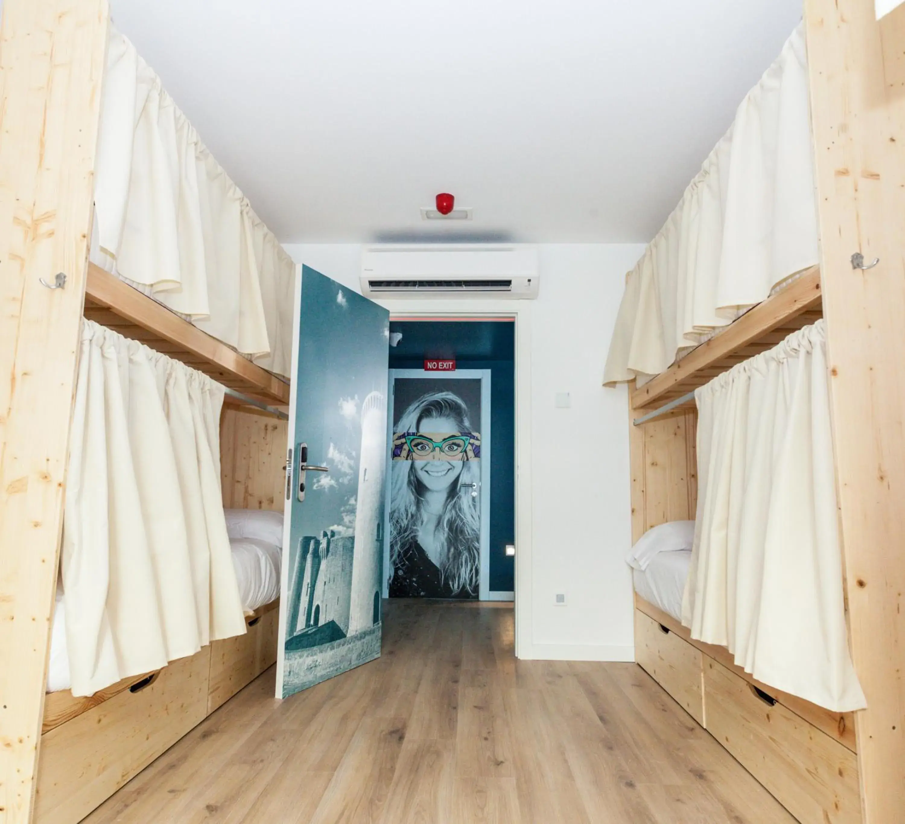 Bedroom in We Hostel Palma - Albergue Bedroom in We Hostel Palma - Albergue