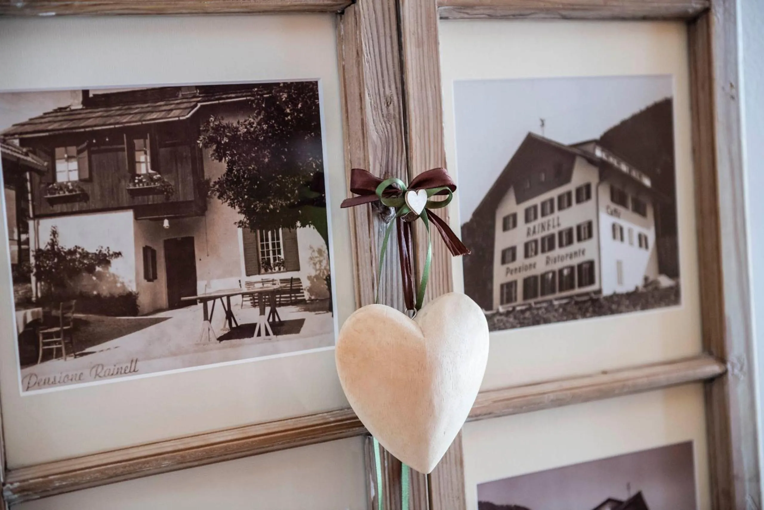 Decorative detail in Rainell Dolomites Retreat