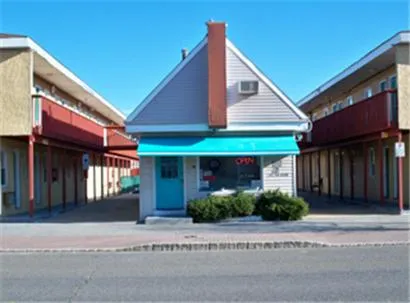 Facade/entrance in Offshore Motel