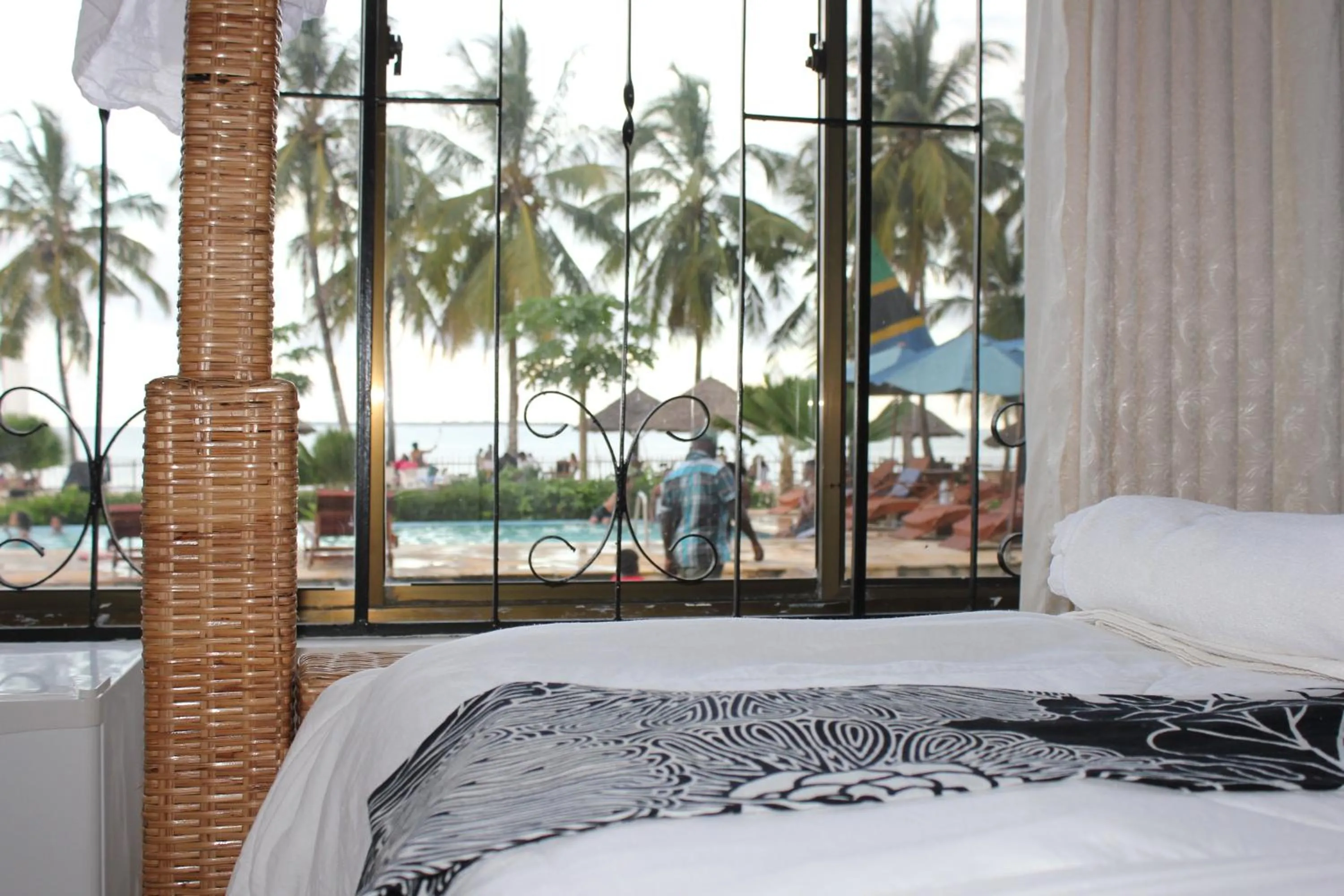 Bed in Villa Dahl Beach Resort