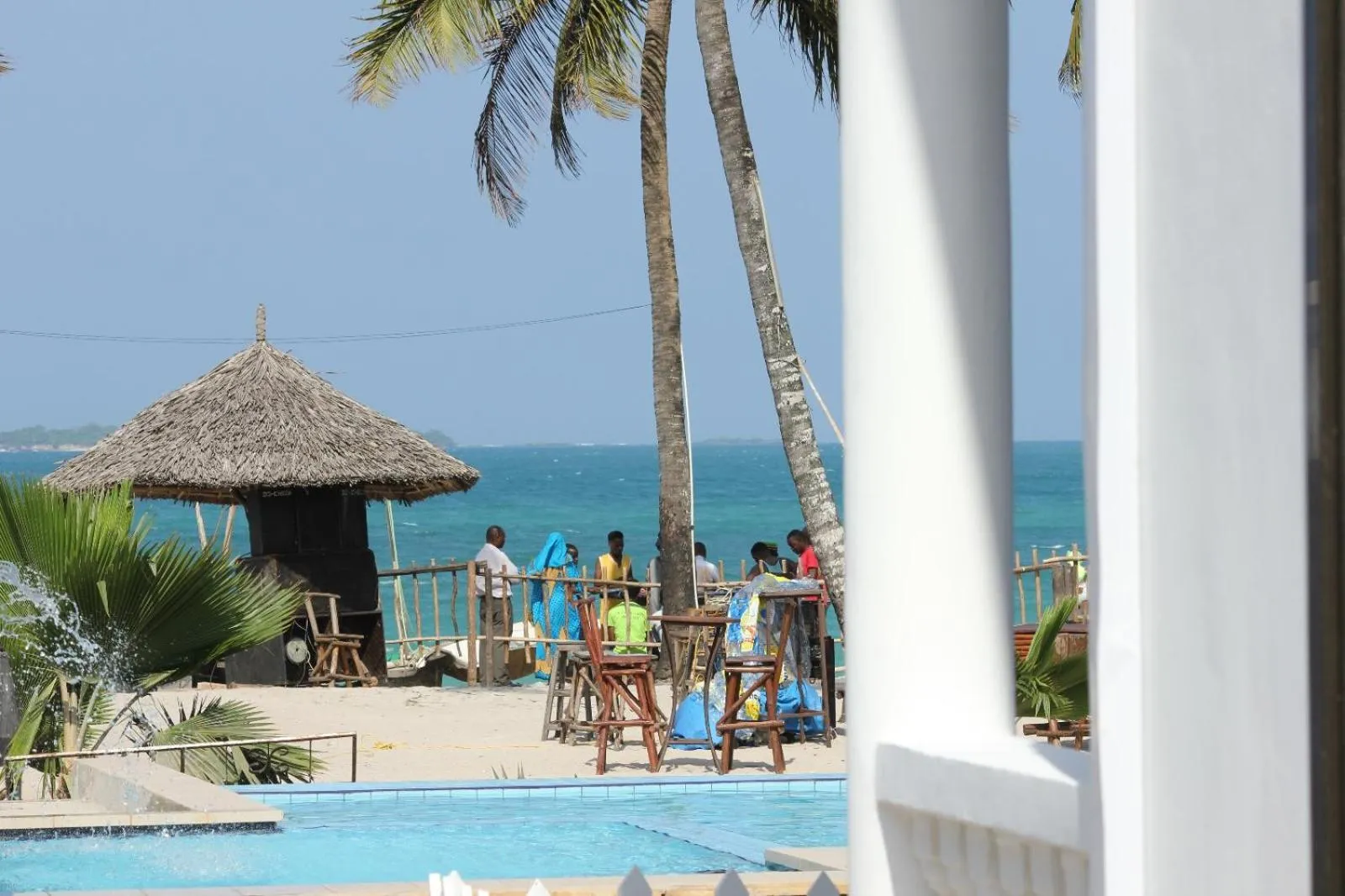 People in Villa Dahl Beach Resort