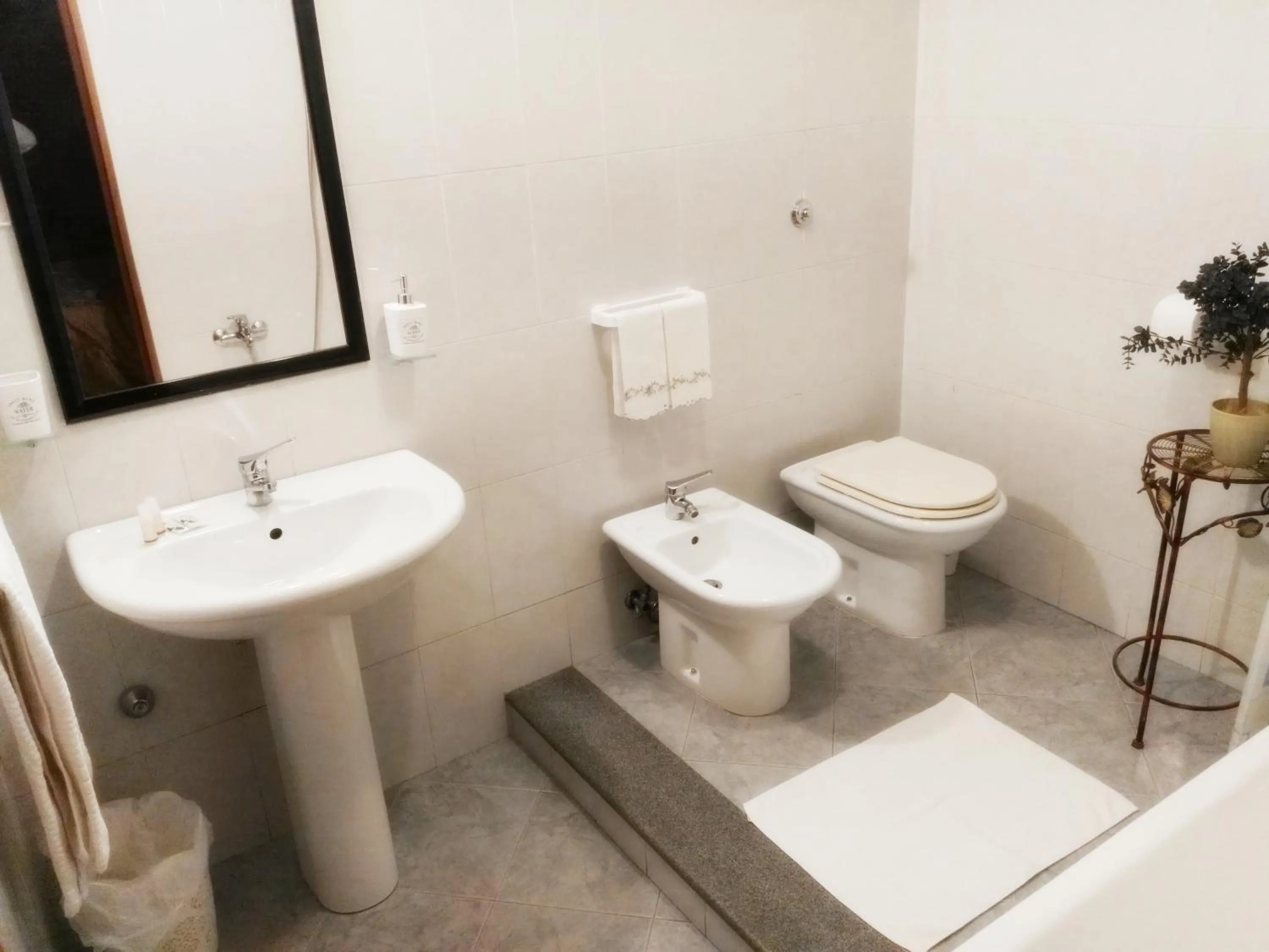 Bathroom in B&B Main Street