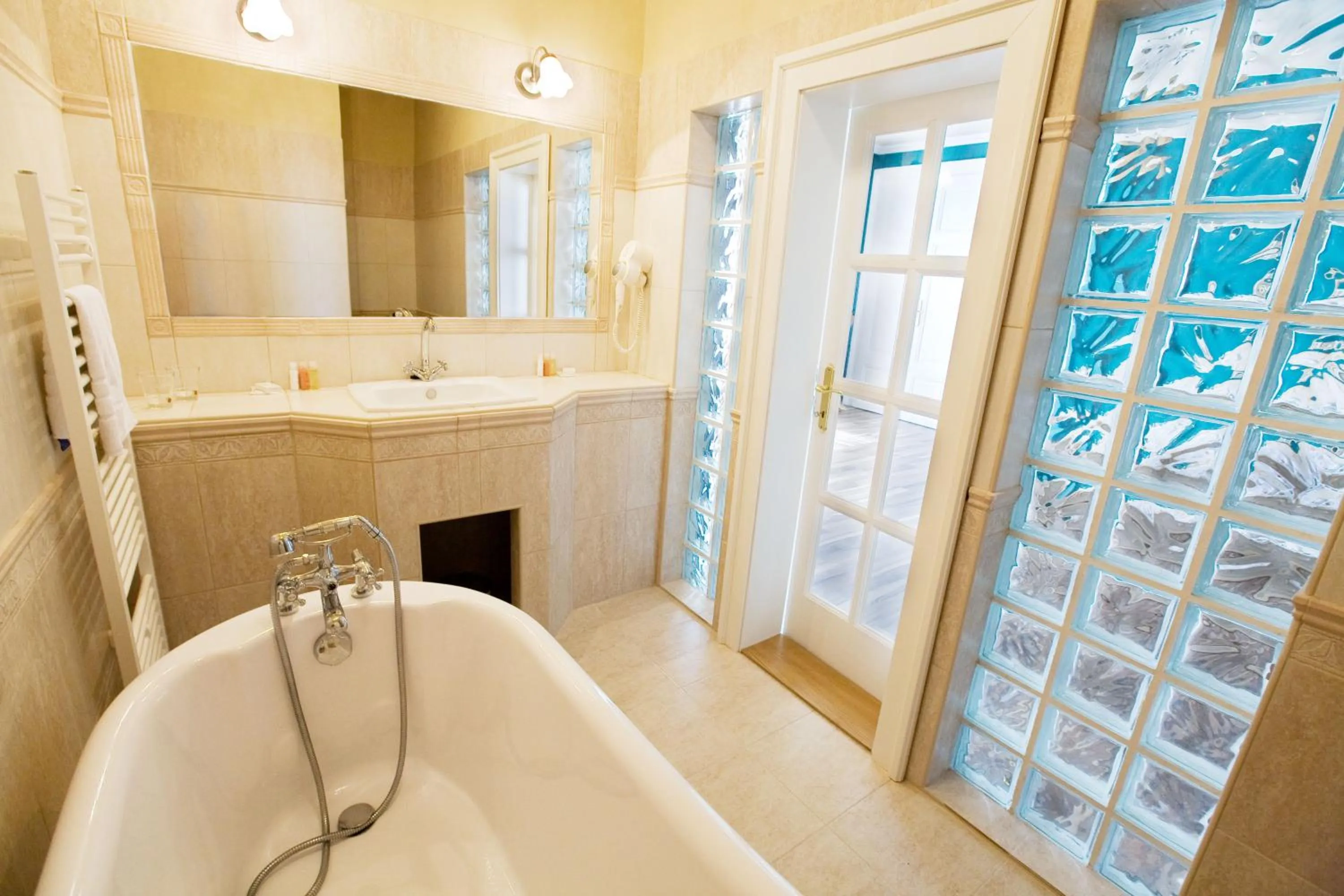 Bathroom in Hotel Bow Garden