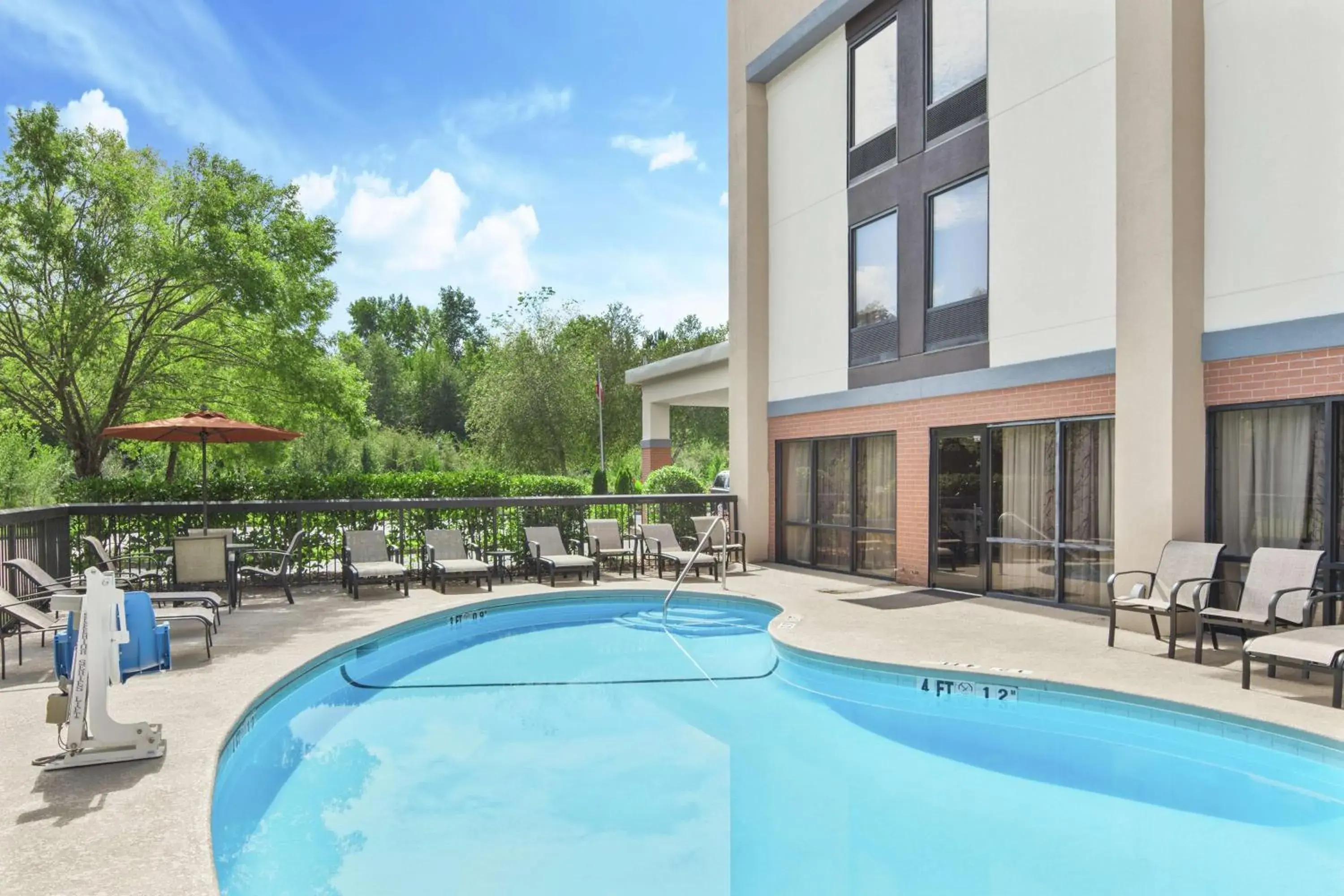 Pool view in Hampton Inn Commerce Pool view in Hampton Inn Commerce