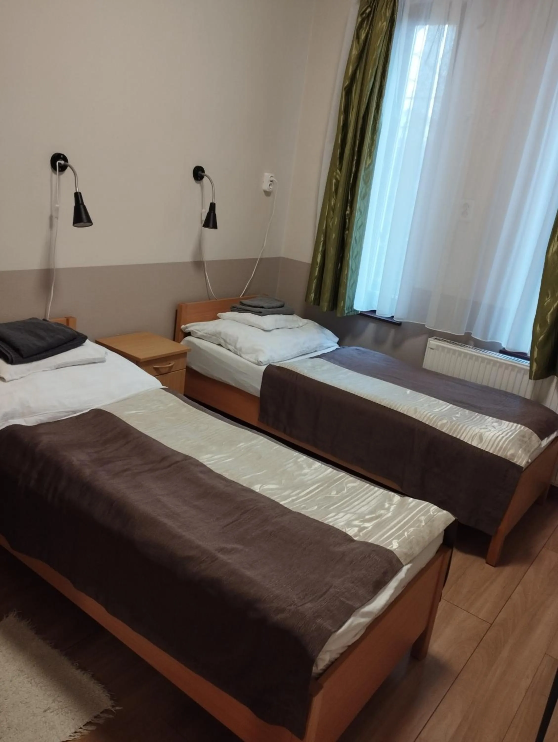 Bed in Gyarmati Panzió & Étterem
