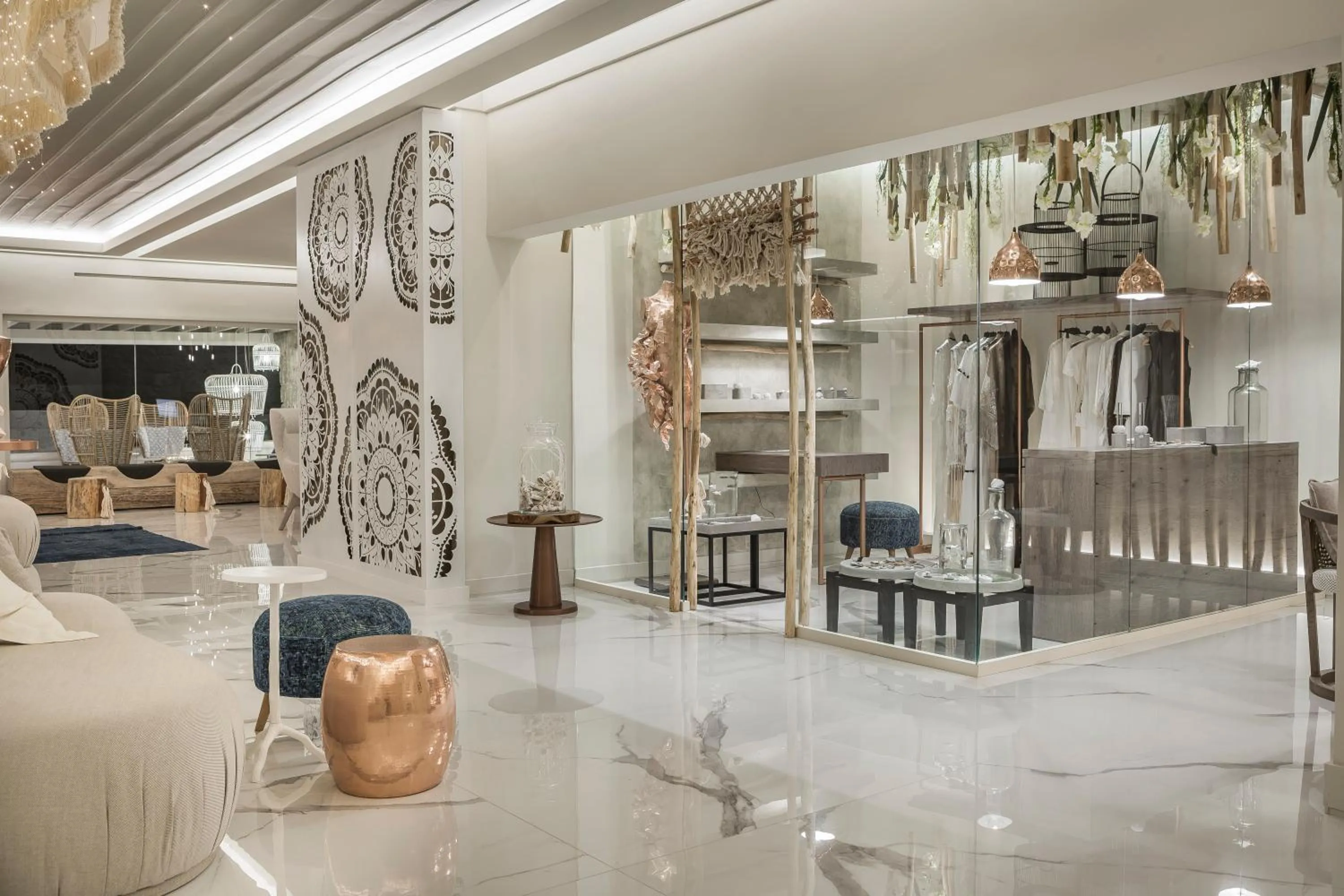 On-site shops in Palladium Hotel