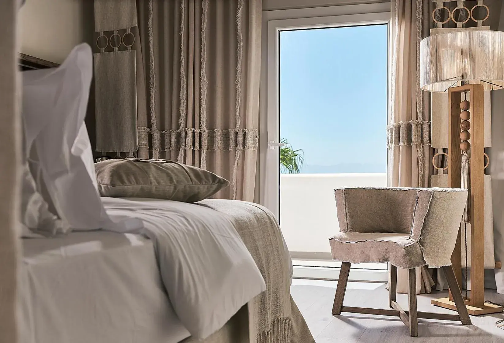 Sea view, Bed in Palladium Hotel Sea view, Bed in Palladium Hotel