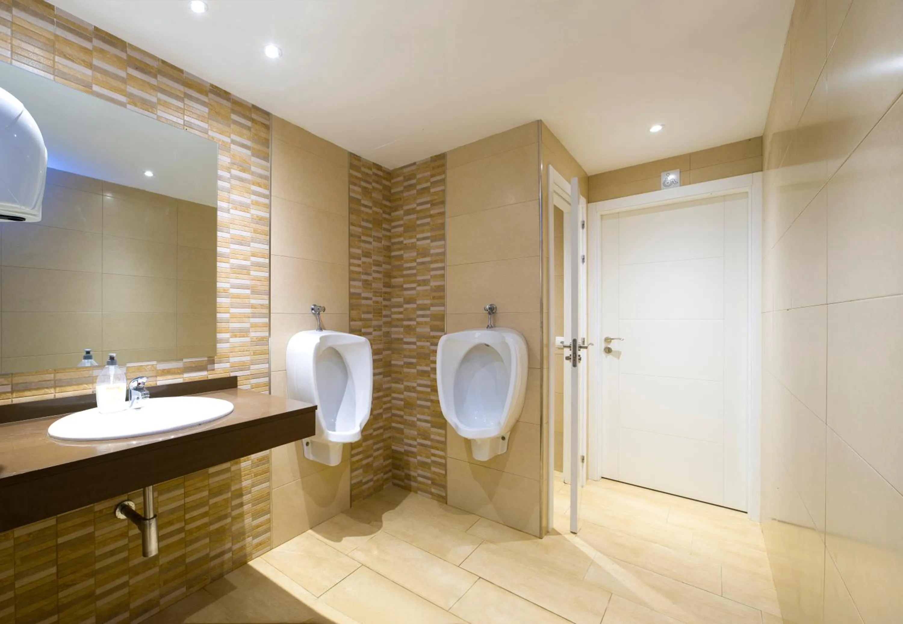 Bathroom in Hotel Anibal - AB Group