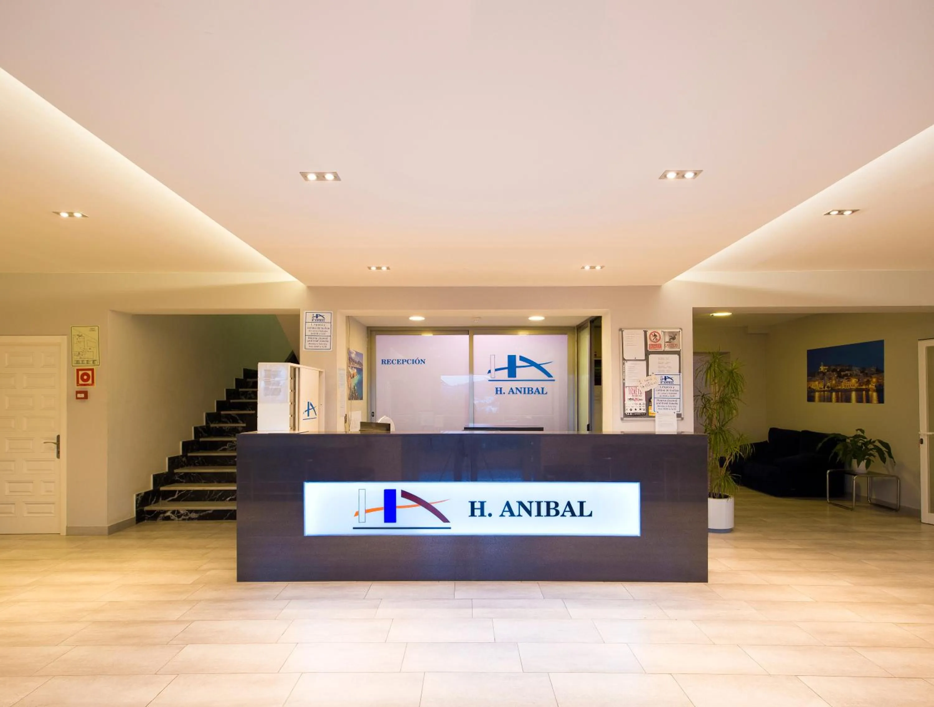 Lobby or reception in Hotel Anibal - AB Group