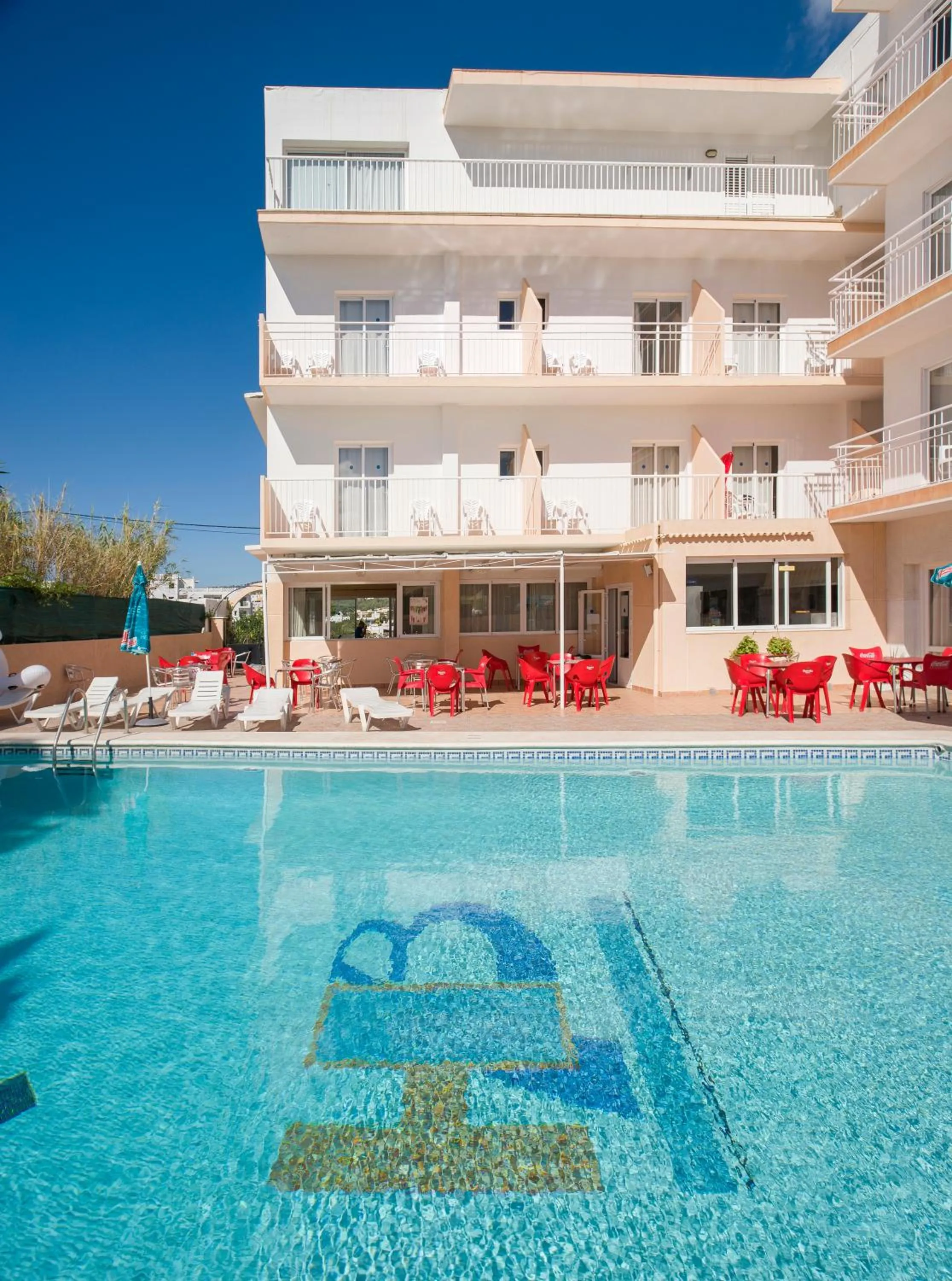 Facade/entrance in Hotel Anibal - AB Group