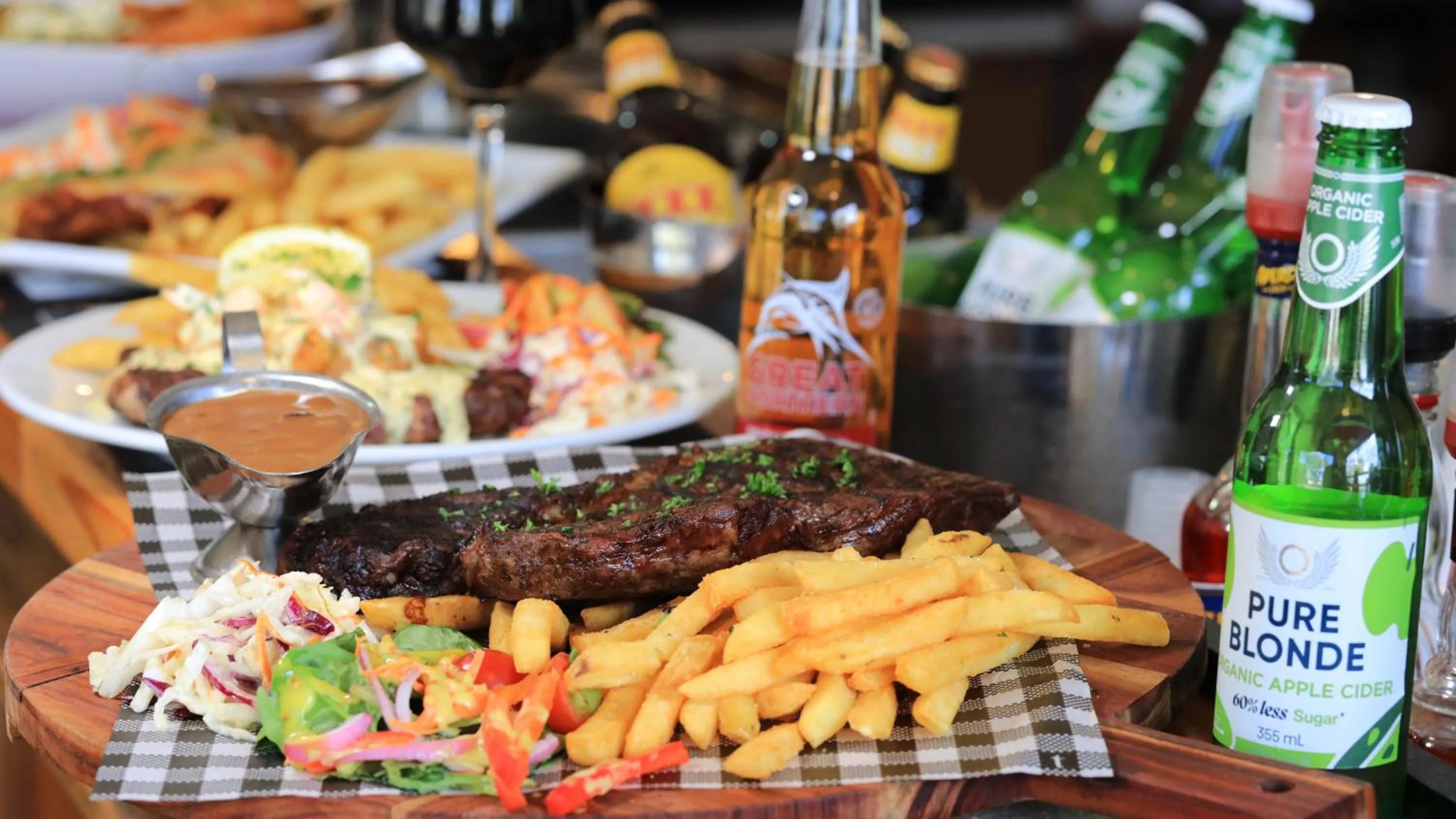 Restaurant/places to eat in Toobeah hotel/motel