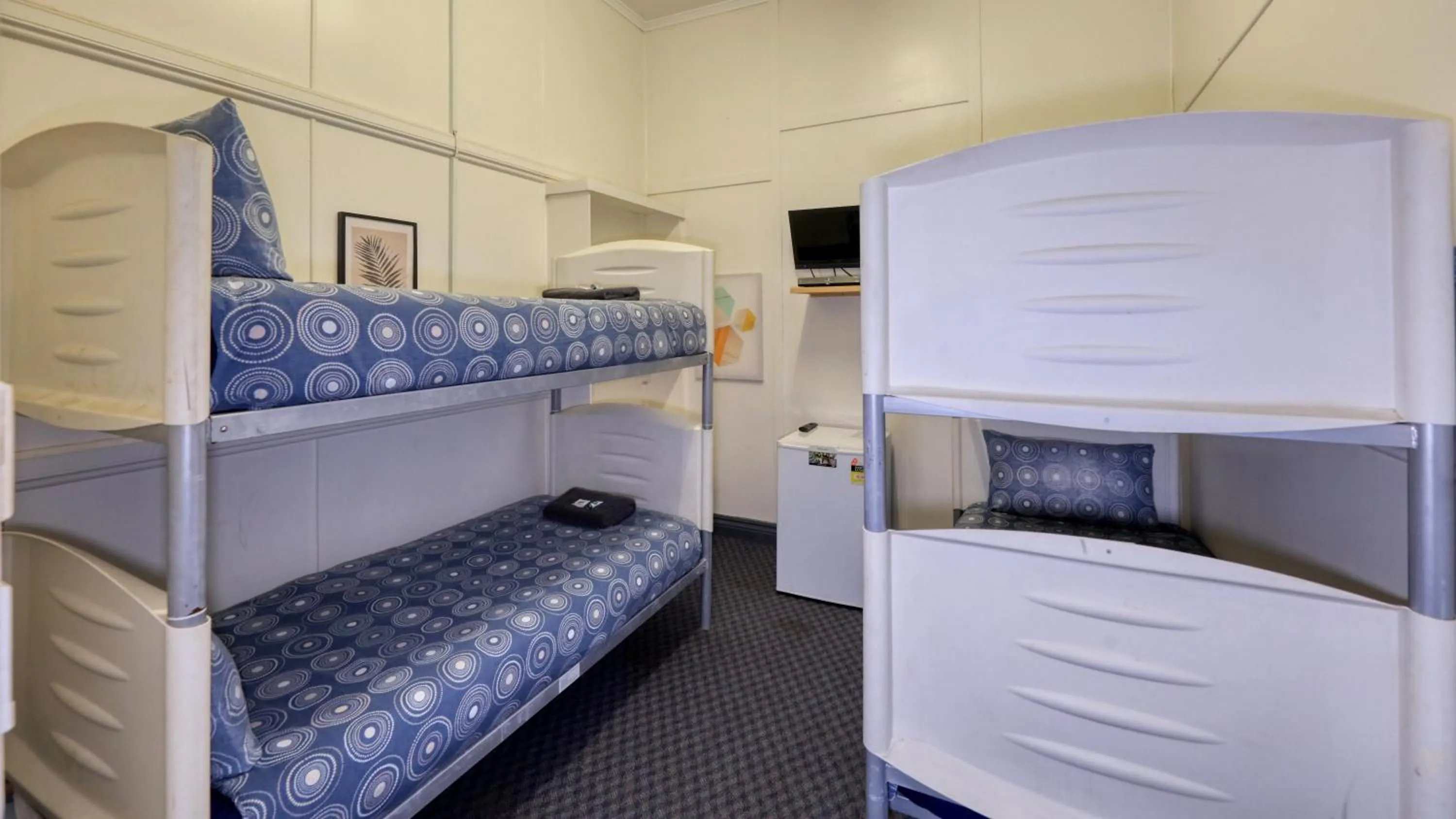 Bed in Toobeah hotel/motel