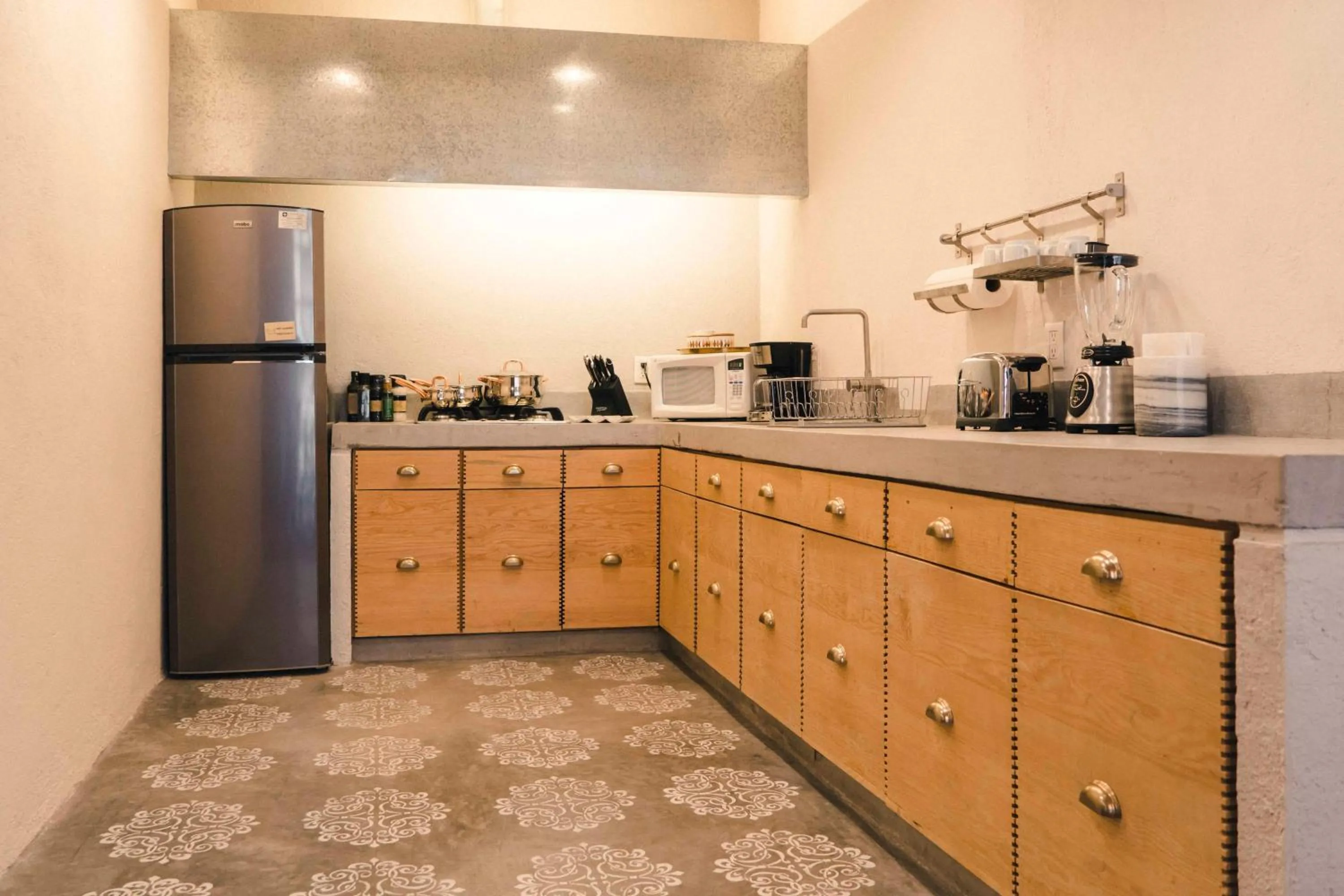 Canela Fina - Adults Only