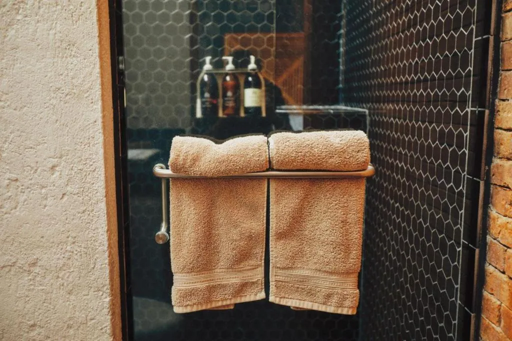 Canela Fina - Adults Only