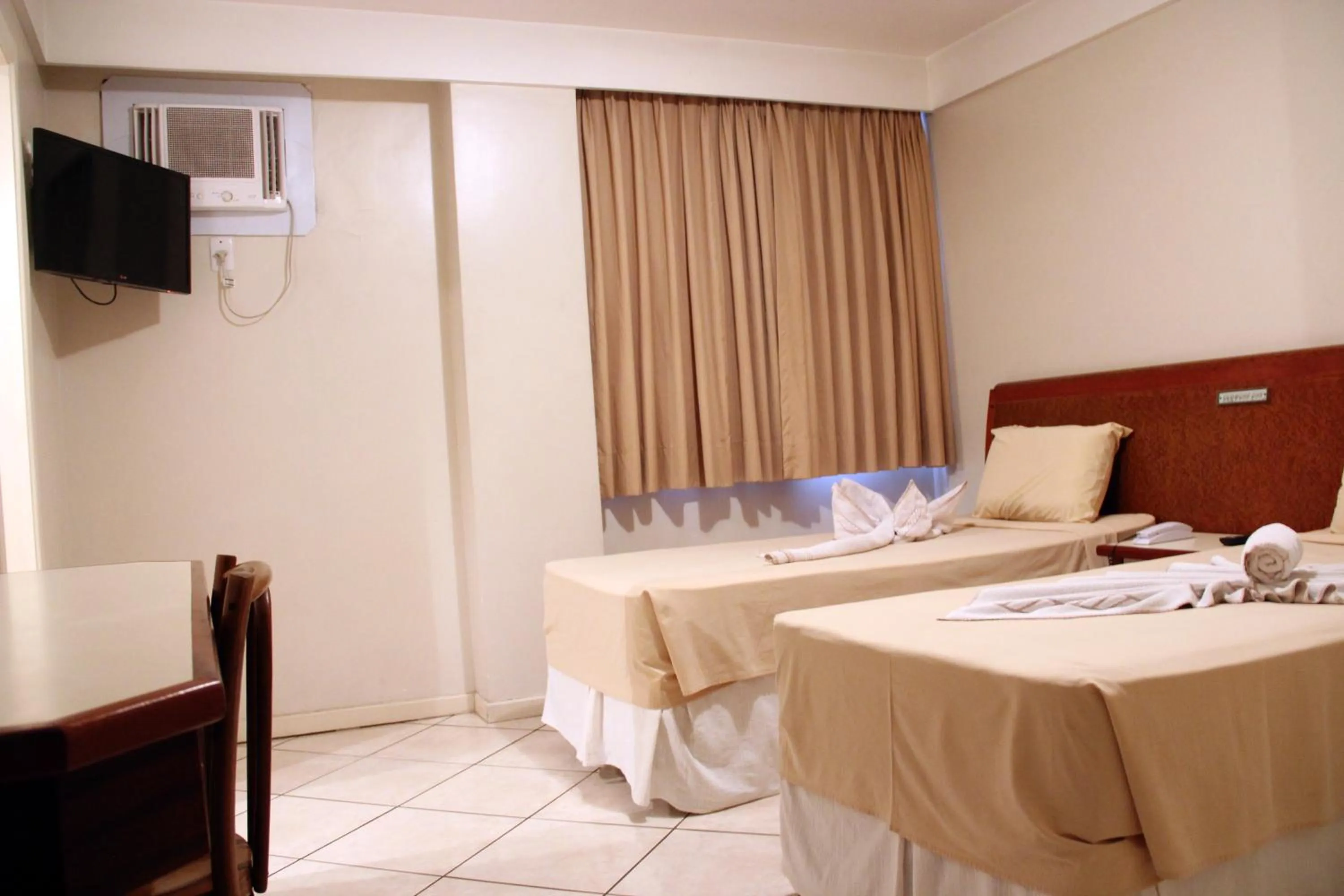 Photo of the whole room, Bed in Hotel Minuano