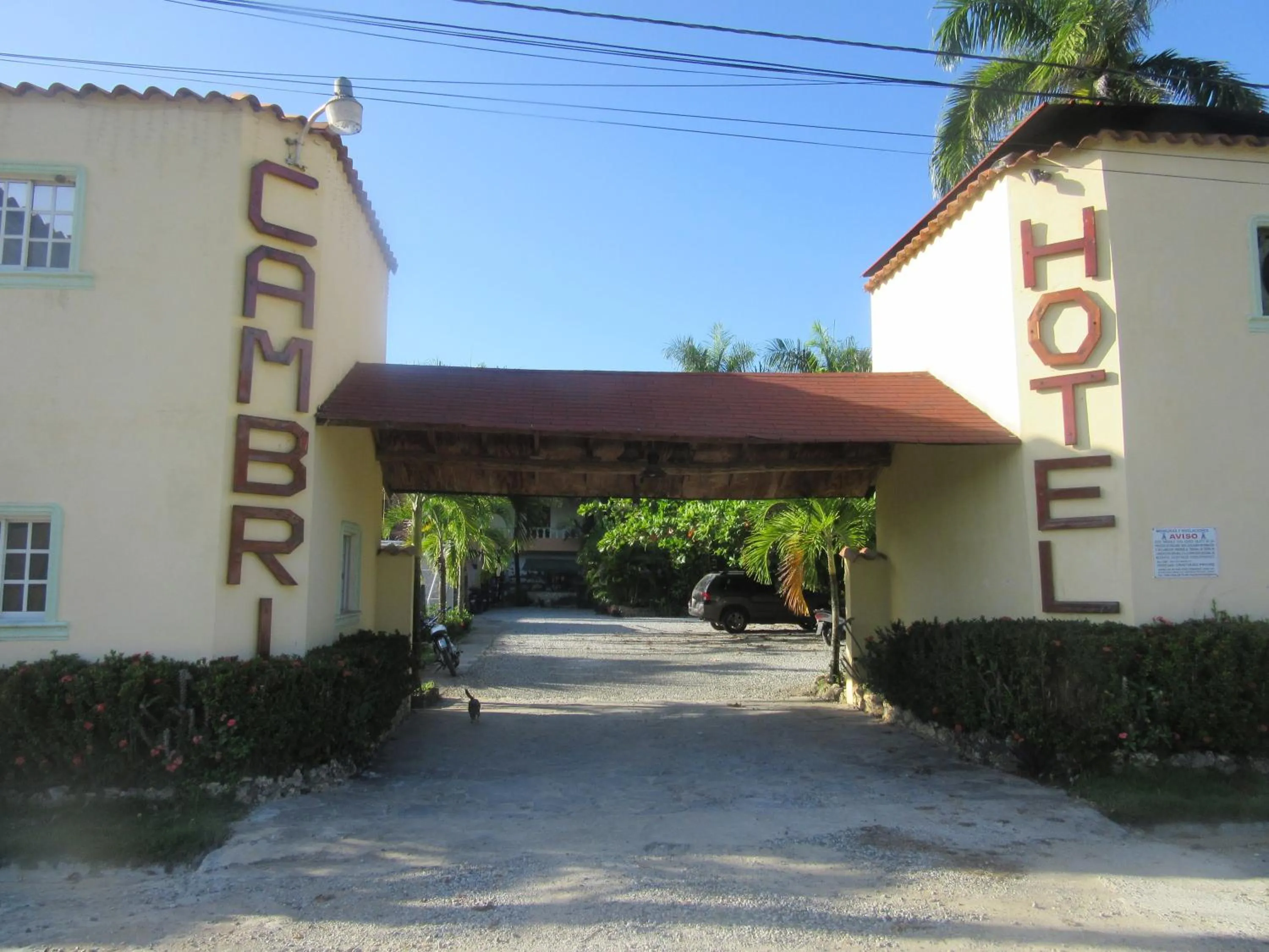 Facade/entrance in Hotel Cambri