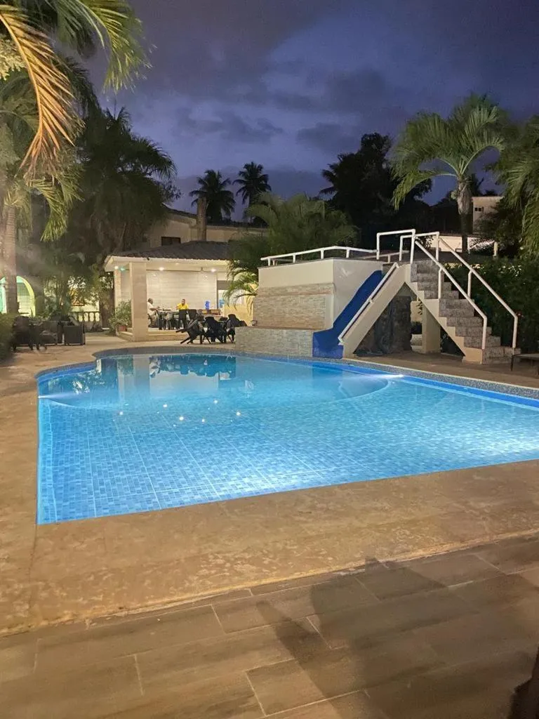 Swimming pool in Hotel Cambri