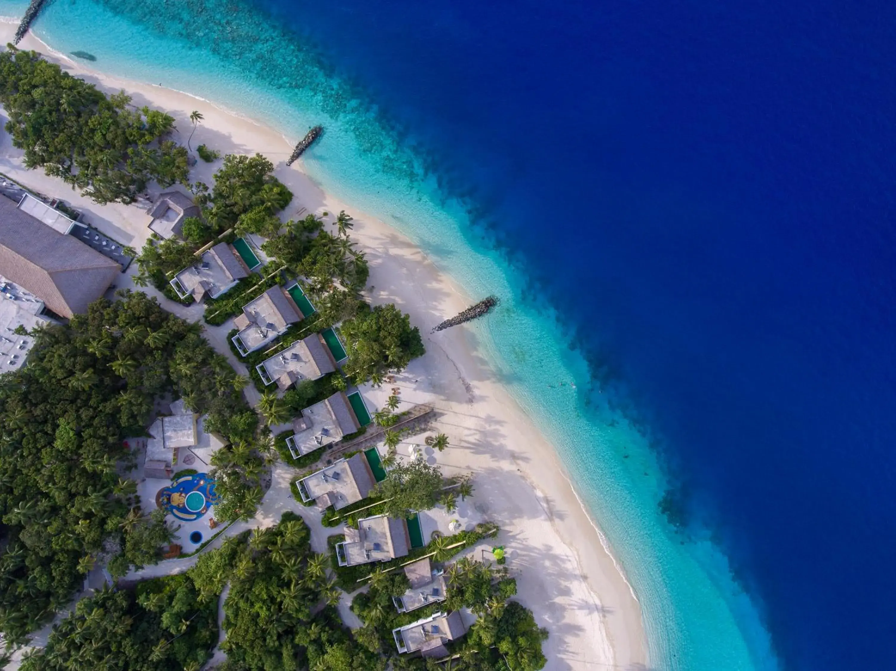 Bird's eye view in Emerald Maldives Resort & Spa-Deluxe All Inclusive Bird's eye view in Emerald Maldives Resort & Spa-Deluxe All Inclusive