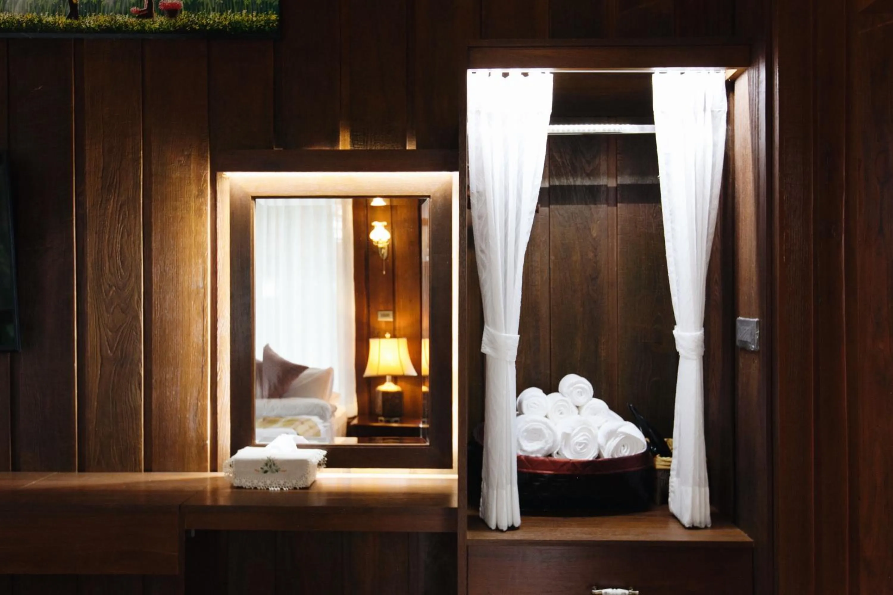 towels, Bed in Baansuwanburi - บ้านสุวรรณบุรี